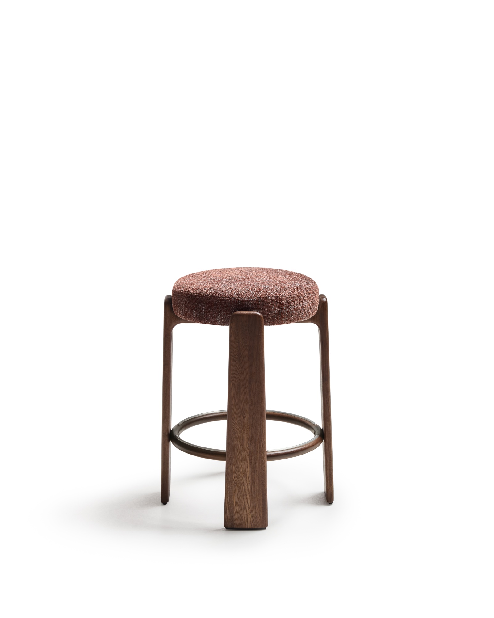 Granite Полубарный табурет из коричневого шенилла и массива ясеня в отделке орех 65 см La Forma (ex Julia Grup)
