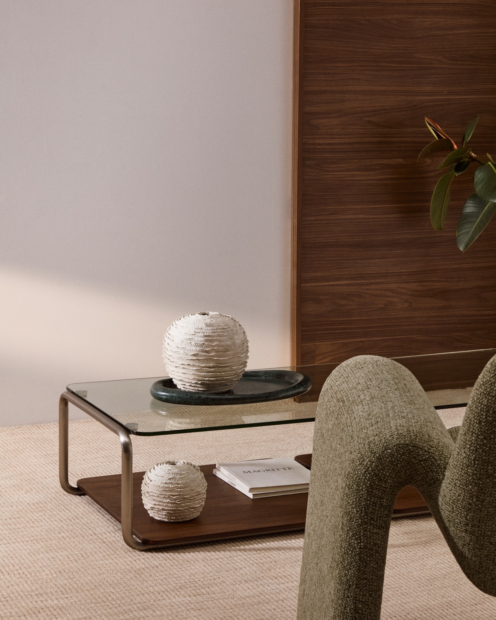 Ваза Evania из бежевой керамики 21 см La Forma (ex Julia Grup)