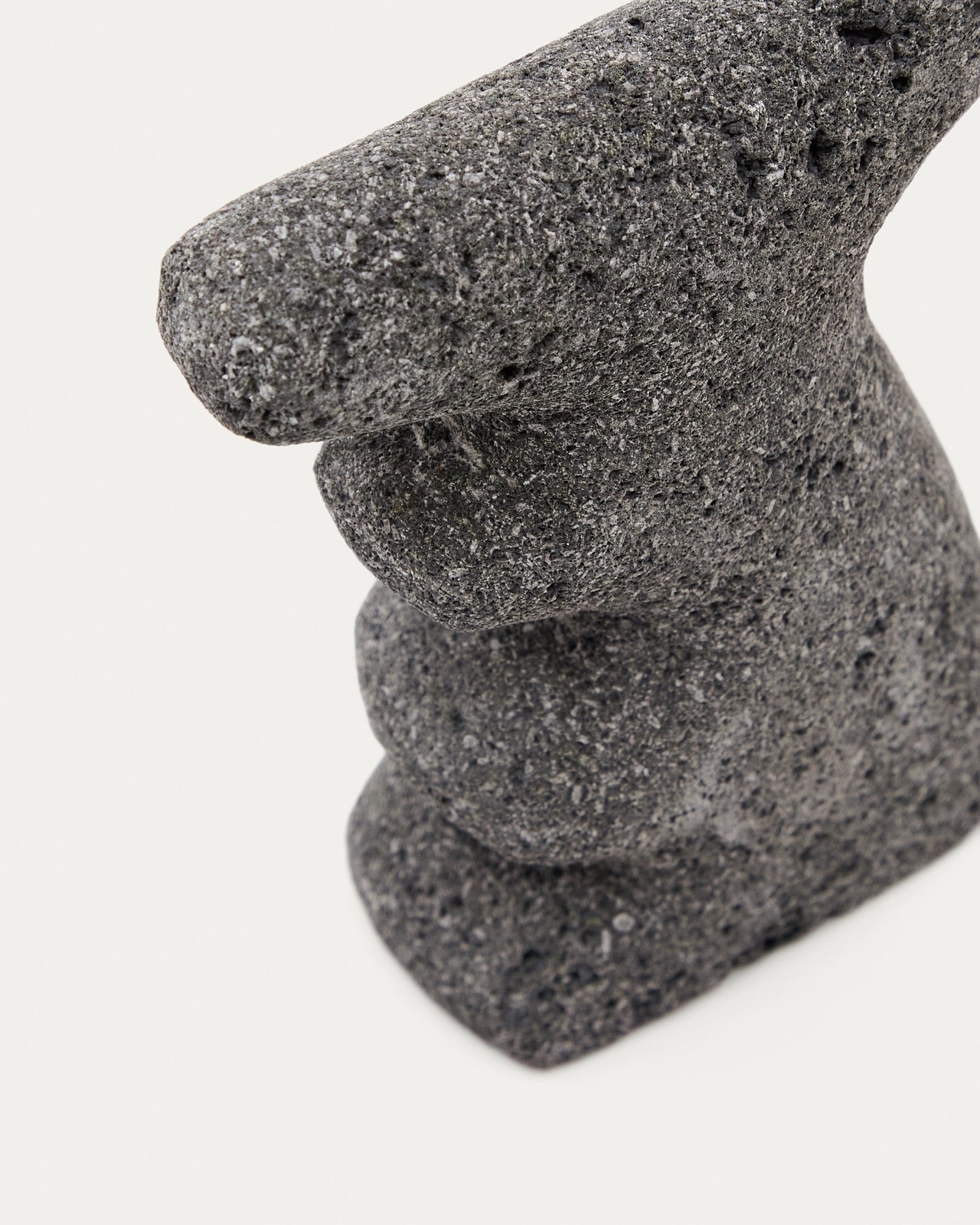 Набор каменных скульптур Arif в бежево-черной отделке 12 см / 15 см La Forma (ex Julia Grup)