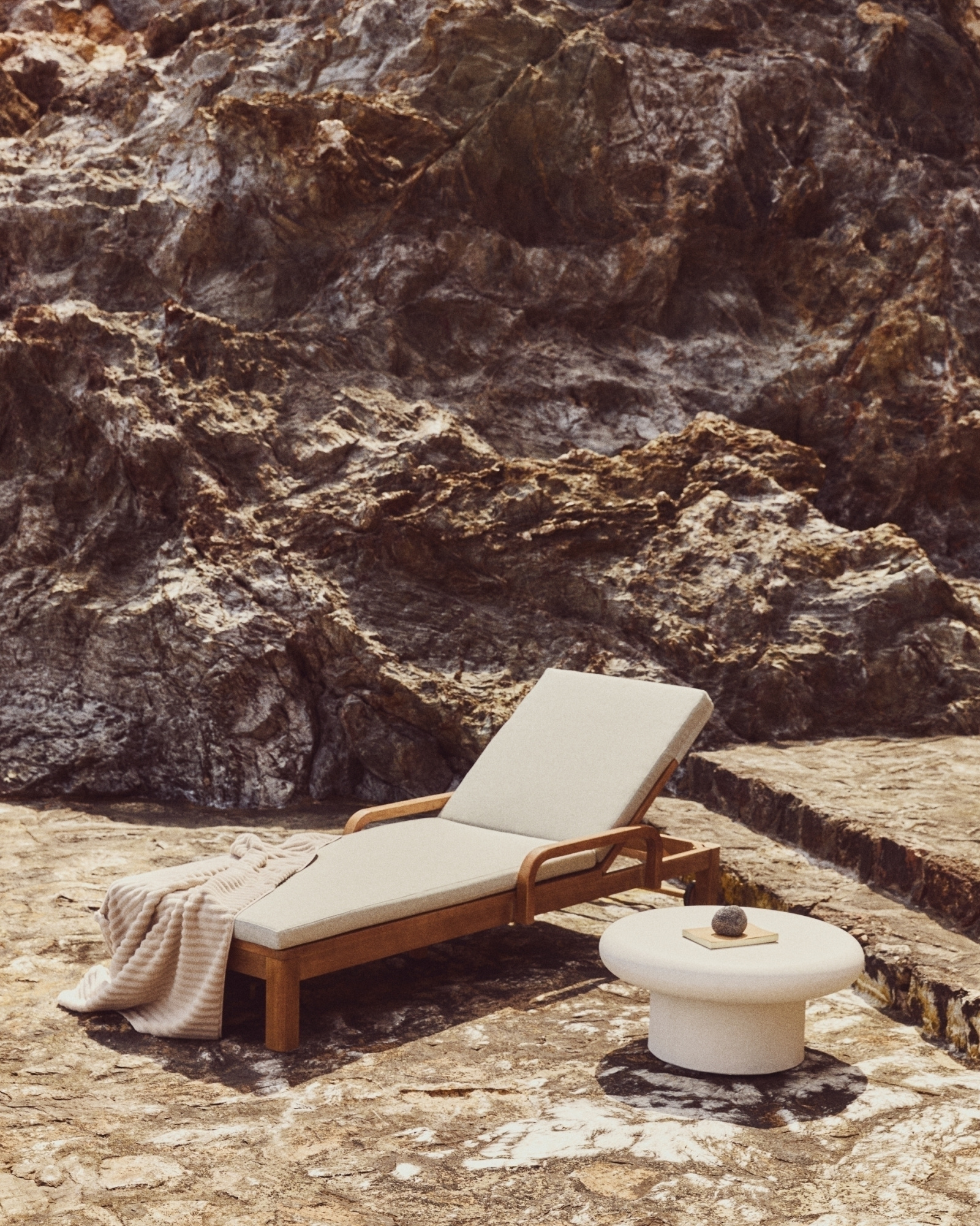 Шезлонг Sonsaura из массива эвкалипта La Forma (ex Julia Grup)