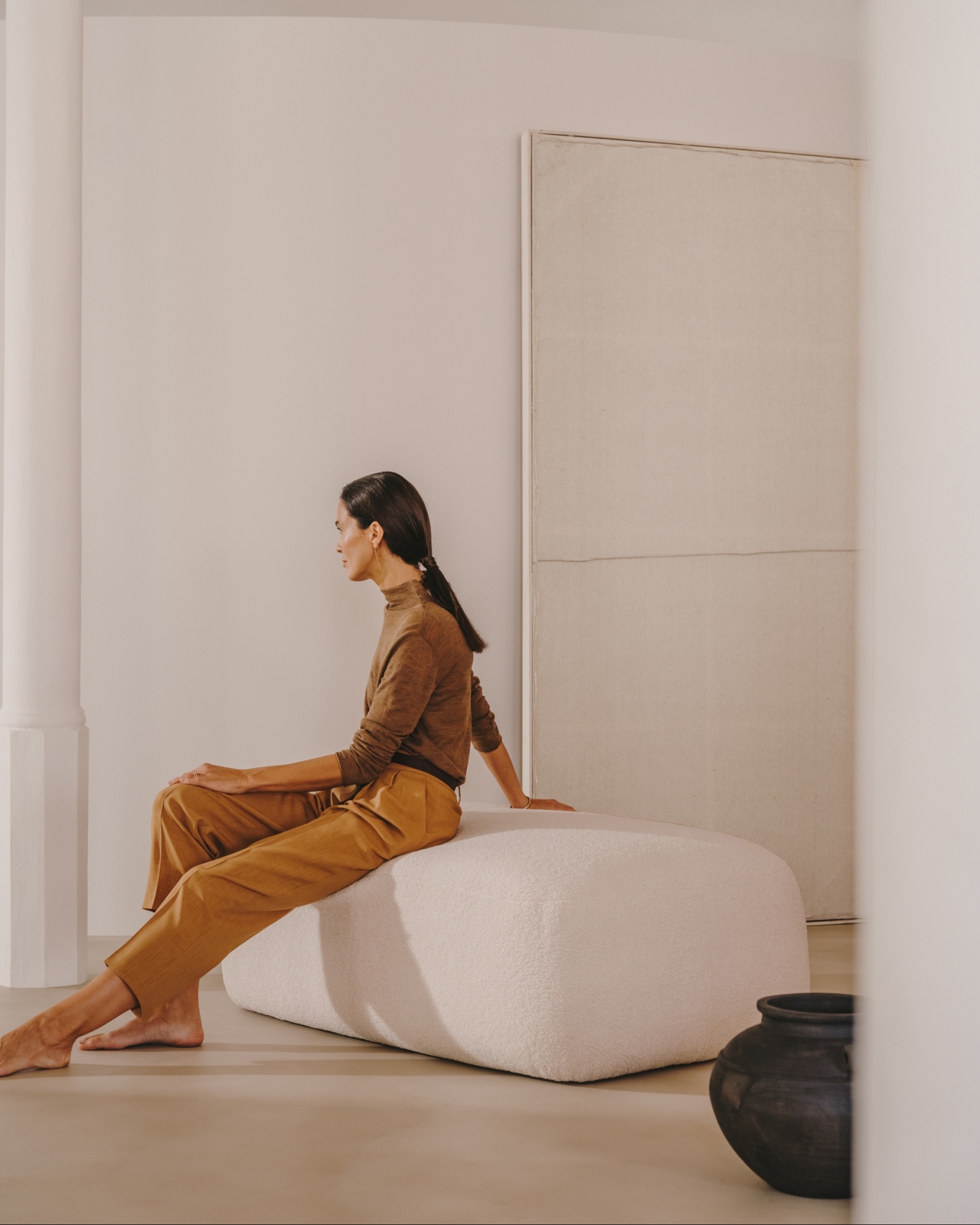 Пуф Martina из шенилла цвета экрю 123 x 85 см La Forma (ex Julia Grup)