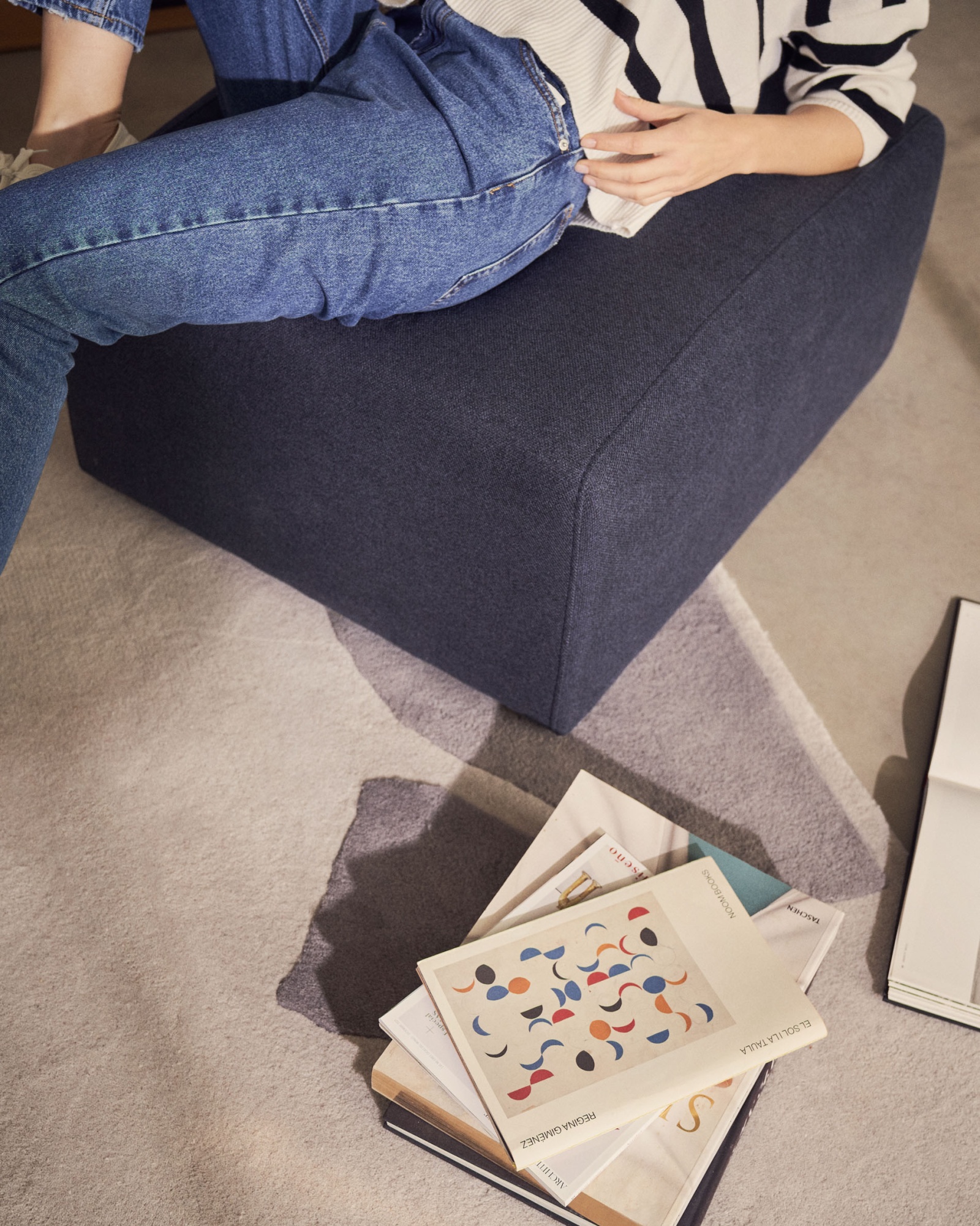 Neom Подставка для ног синего цвета 75 x 64 см La Forma (ex Julia Grup)