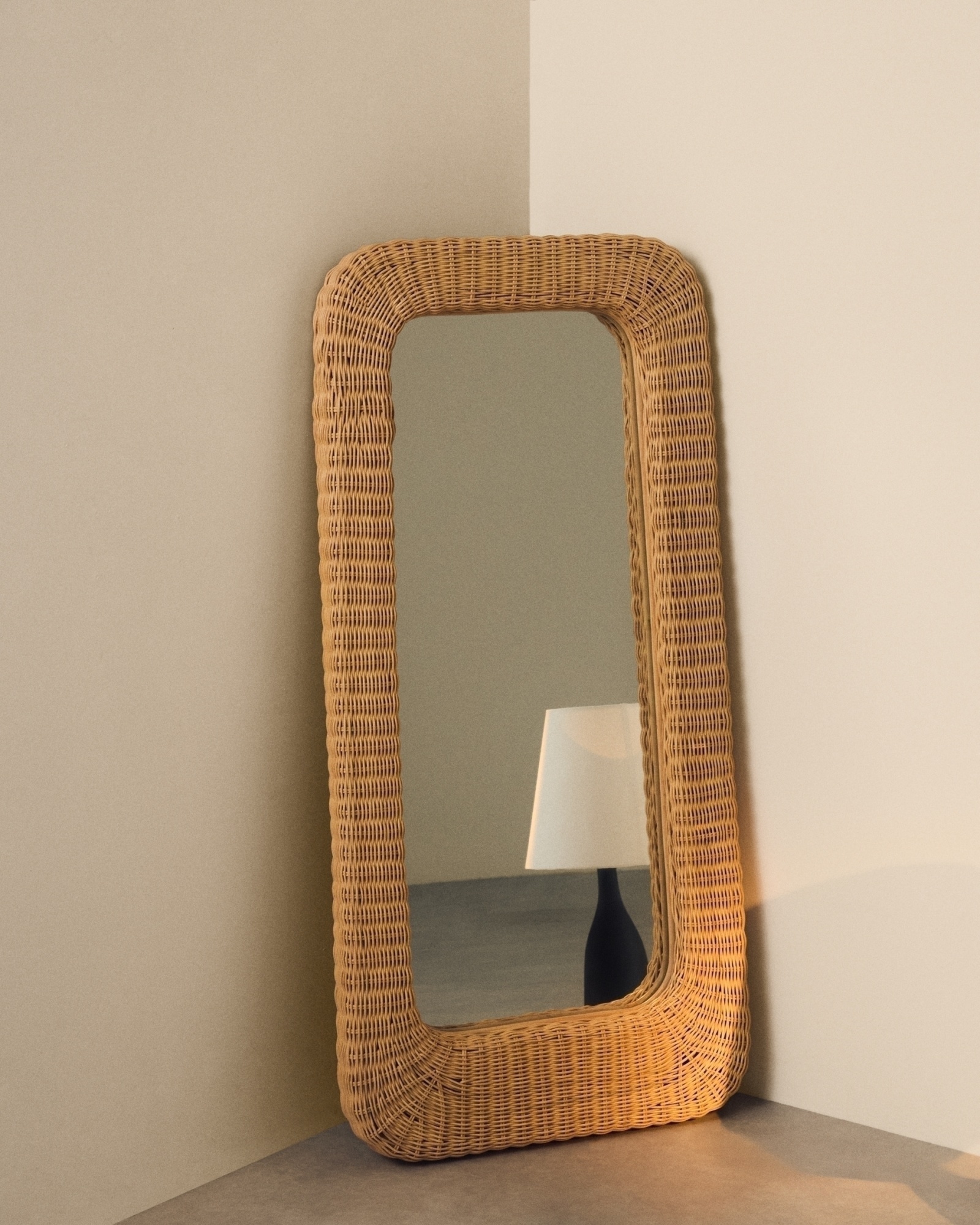 Зеркало из ротанга Zilna 58 x 120 см La Forma (ex Julia Grup)