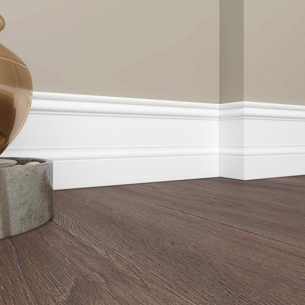 Плинтус Ultrawood арт. Base 0002 (2440 x 133 x 14 мм.)
