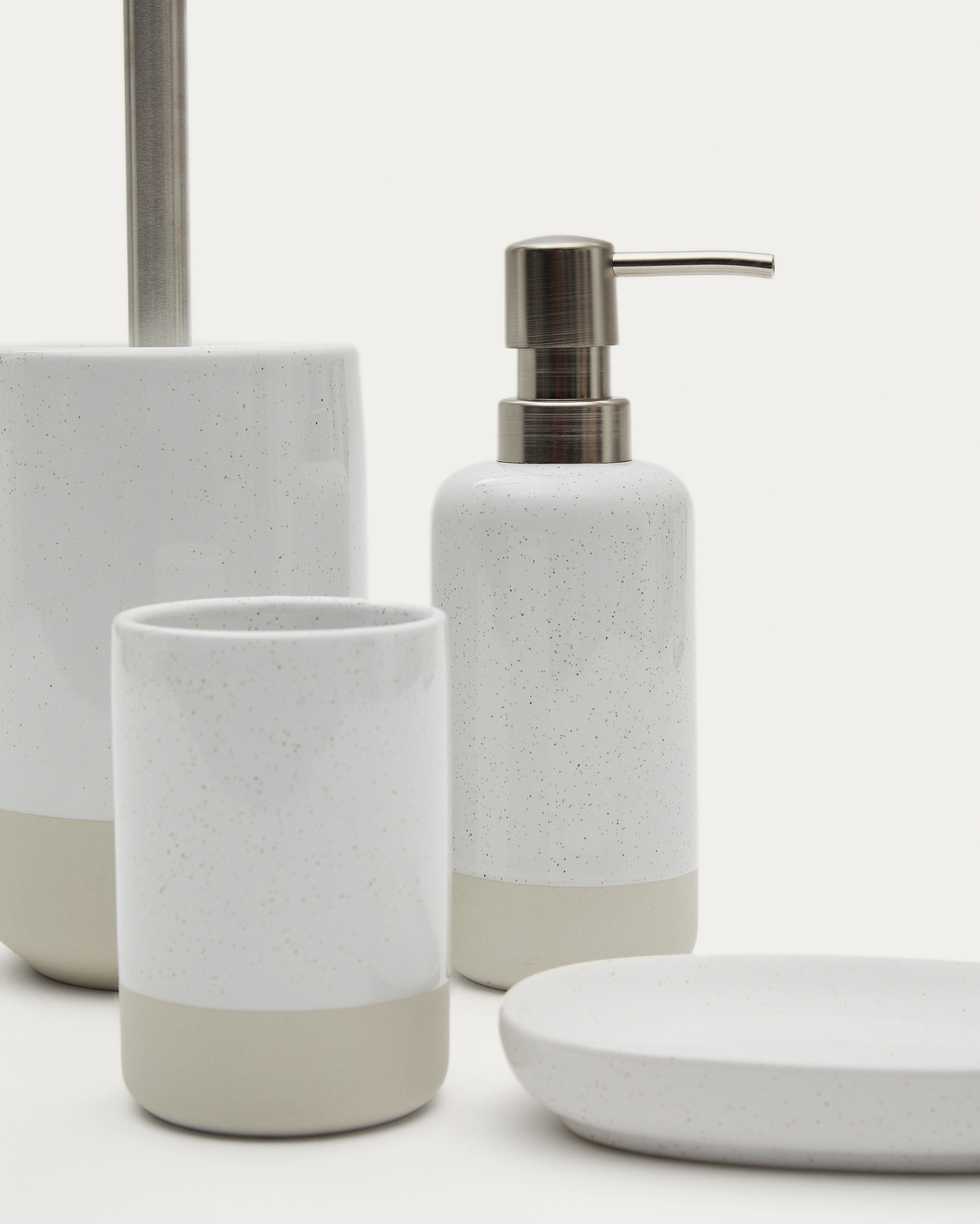 Selis белая керамическая мыльница La Forma (ex Julia Grup)