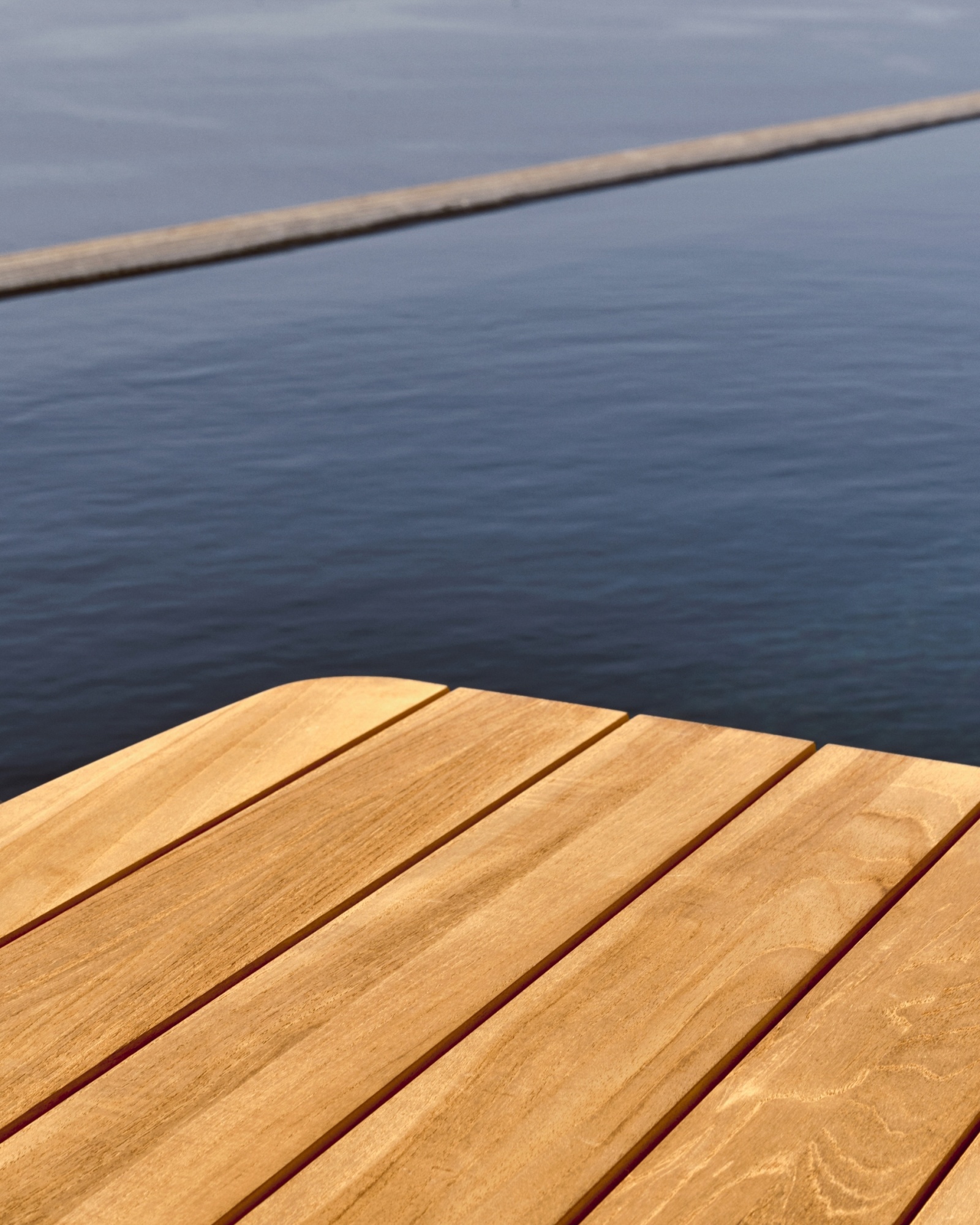 Журнальный столик Tirant из массива тикового дерева 100% FSC La Forma (ex Julia Grup)