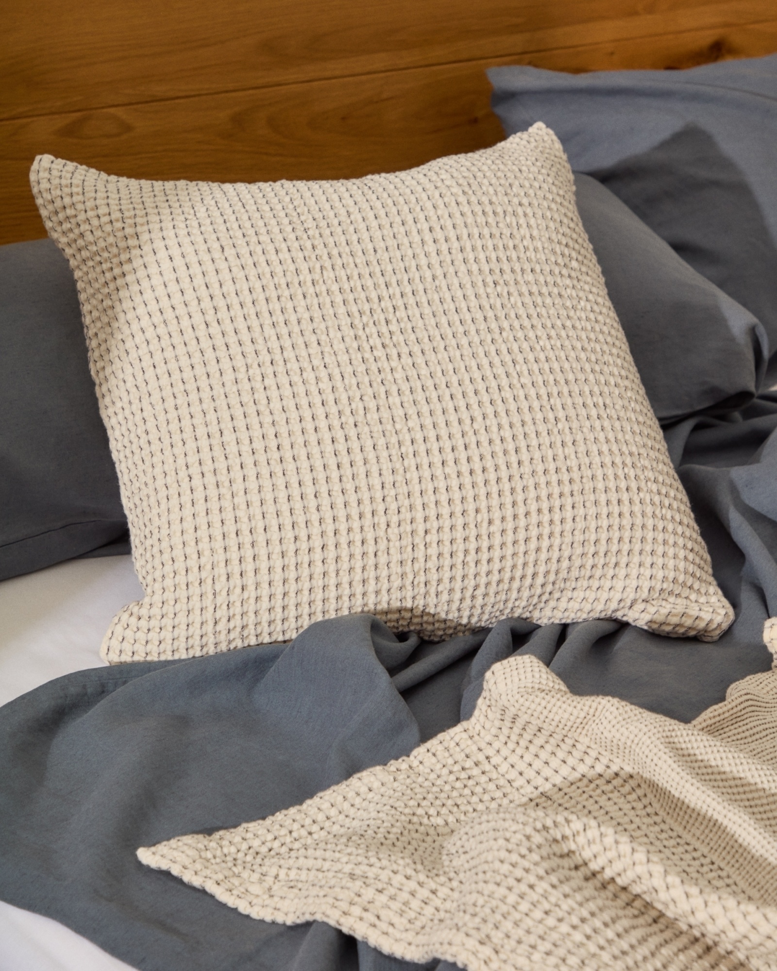 Mabile Комплект из 2 жаккардовых подушек в синюю полоску из 100% хлопка 50 x 50 La Forma (ex Julia Grup)