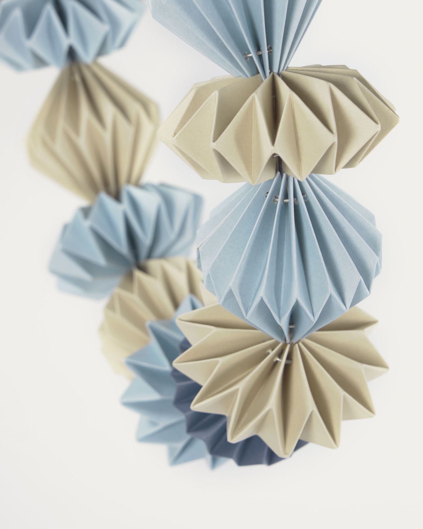 Разноцветный рождественский венок Willemina La Forma (ex Julia Grup)