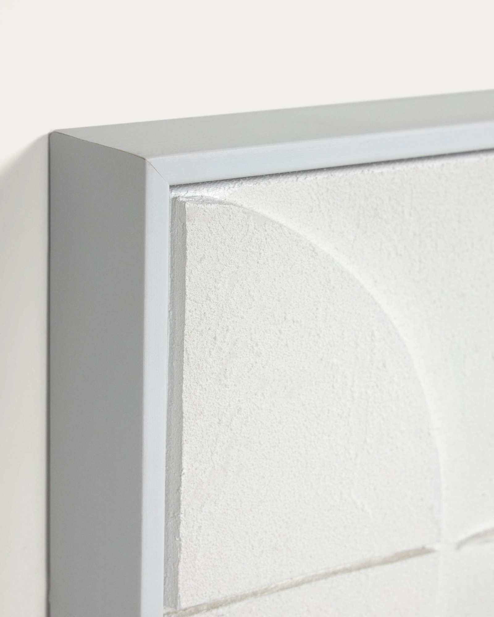 Набор из двух картин Brunella белых 32 х 42 см La Forma (ex Julia Grup)