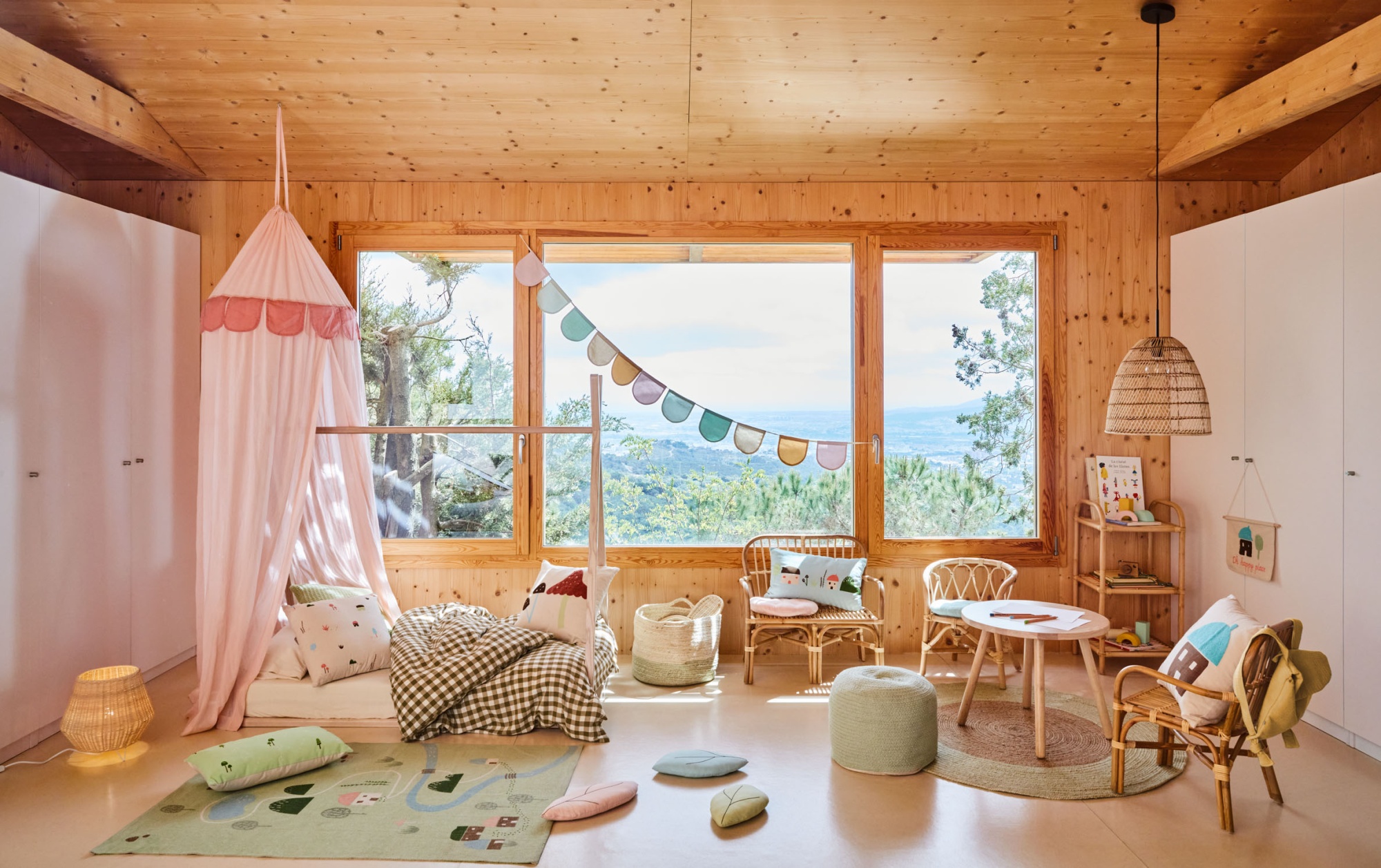 Стеллаж из ротанга Ormela с натуральной отделкой 40 x 81 см La Forma (ex Julia Grup)