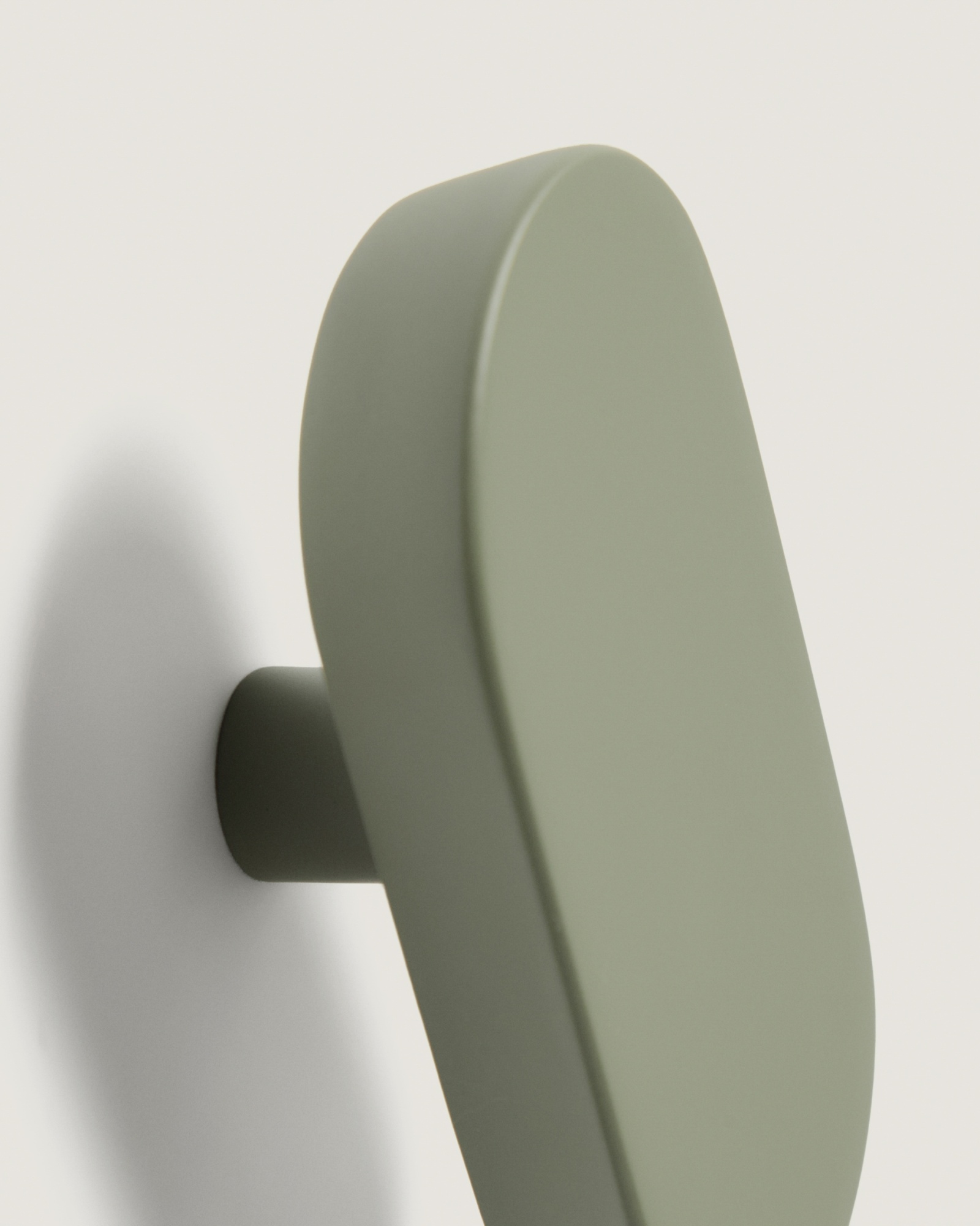 Набор из 2 вешалок Arely из бука с зеленым лаковым покрытием, 6,5 см/10 см La Forma (ex Julia Grup)