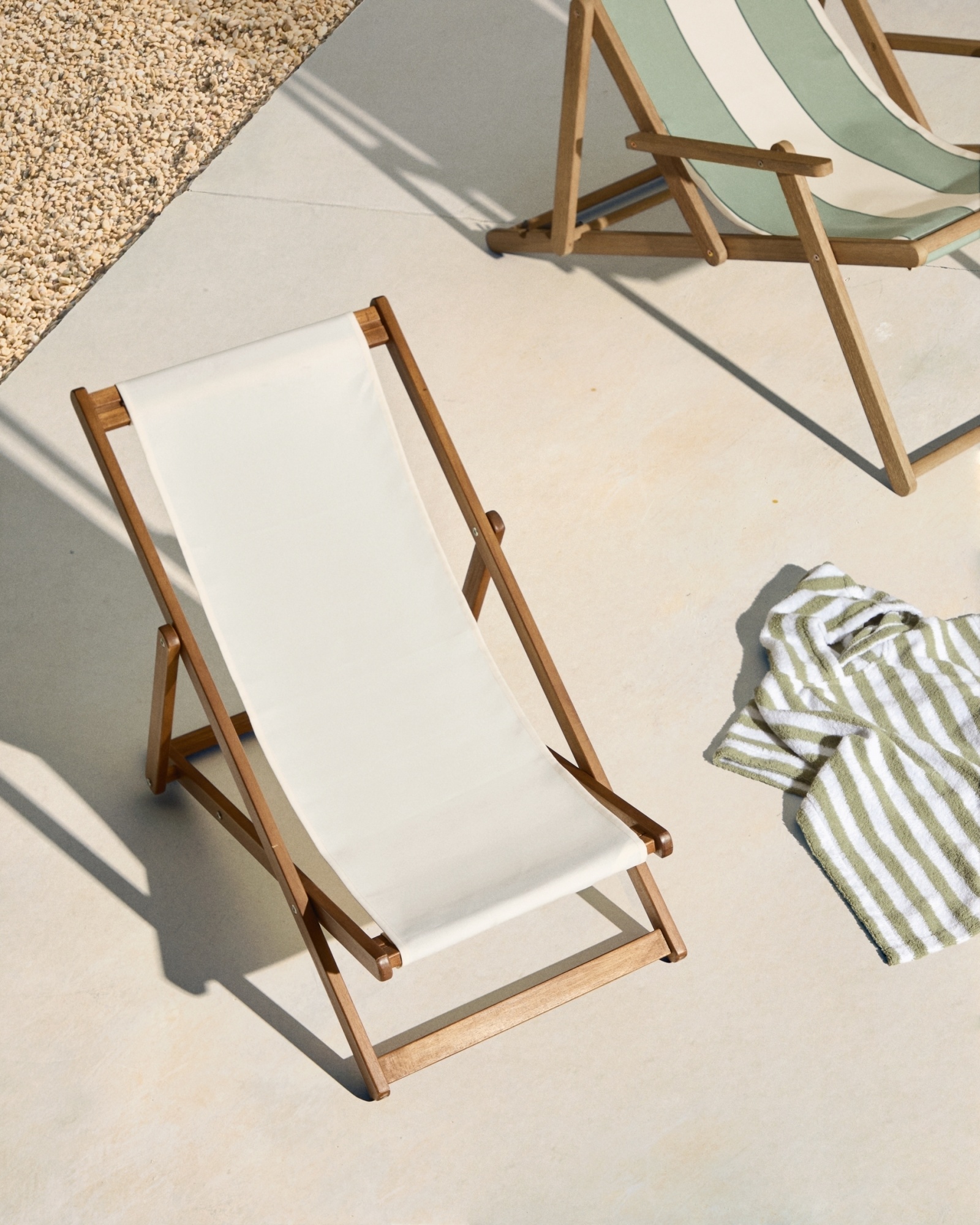 Adredna Детское складное кресло-шезлонг бежевого цвета из акации La Forma (ex Julia Grup)