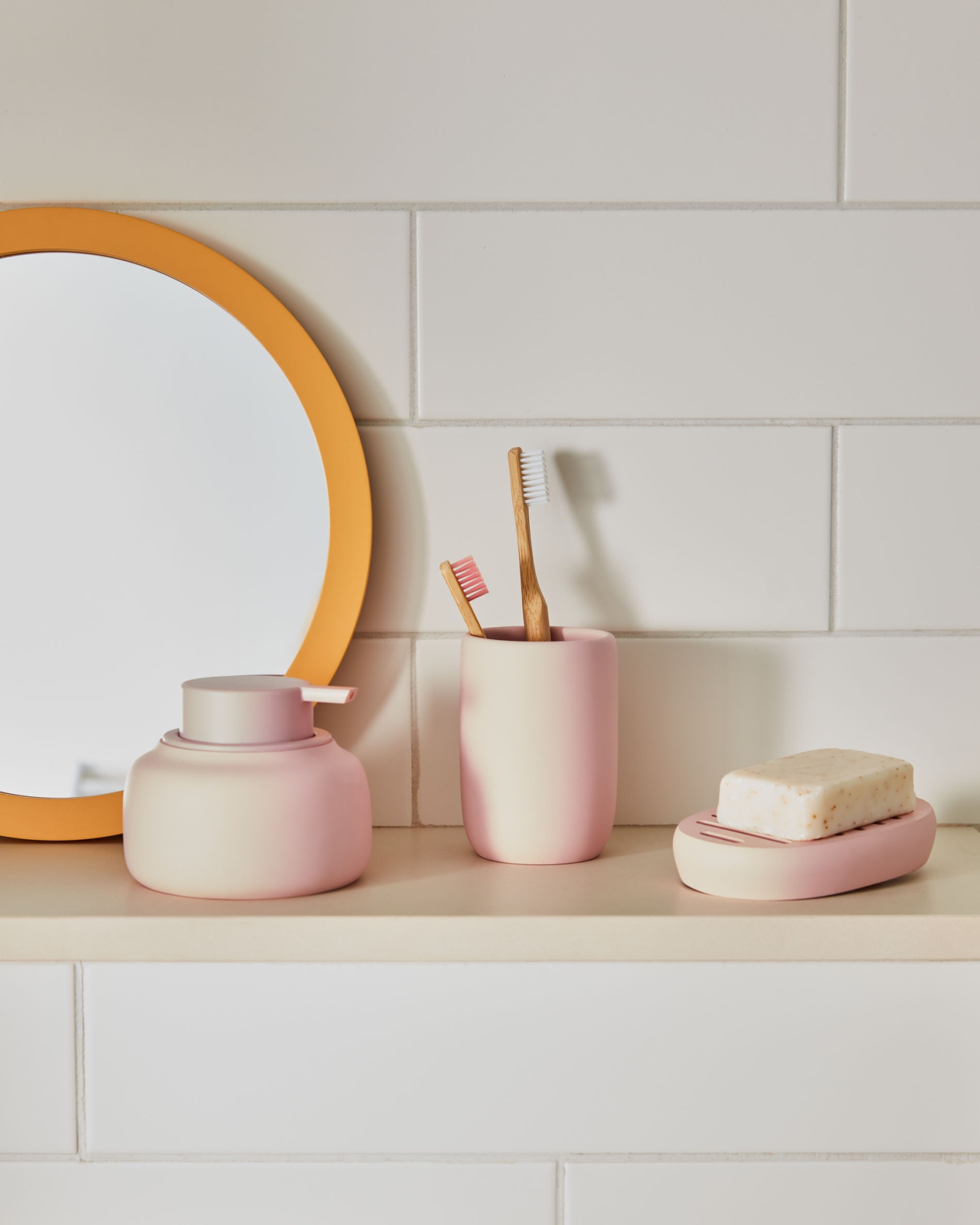 Chia Мыльница из искусственного камня розового цвета La Forma (ex Julia Grup)