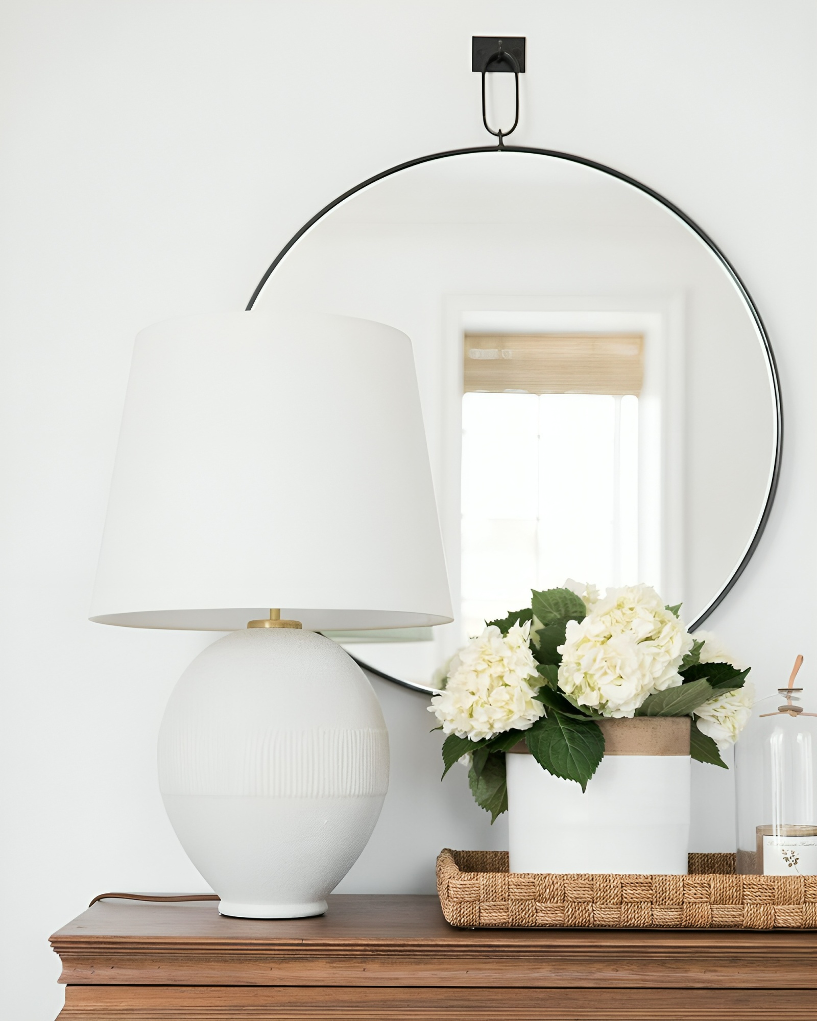 Черное настенное зеркало Найт Louvre Home LHDWM282123ZYH-black