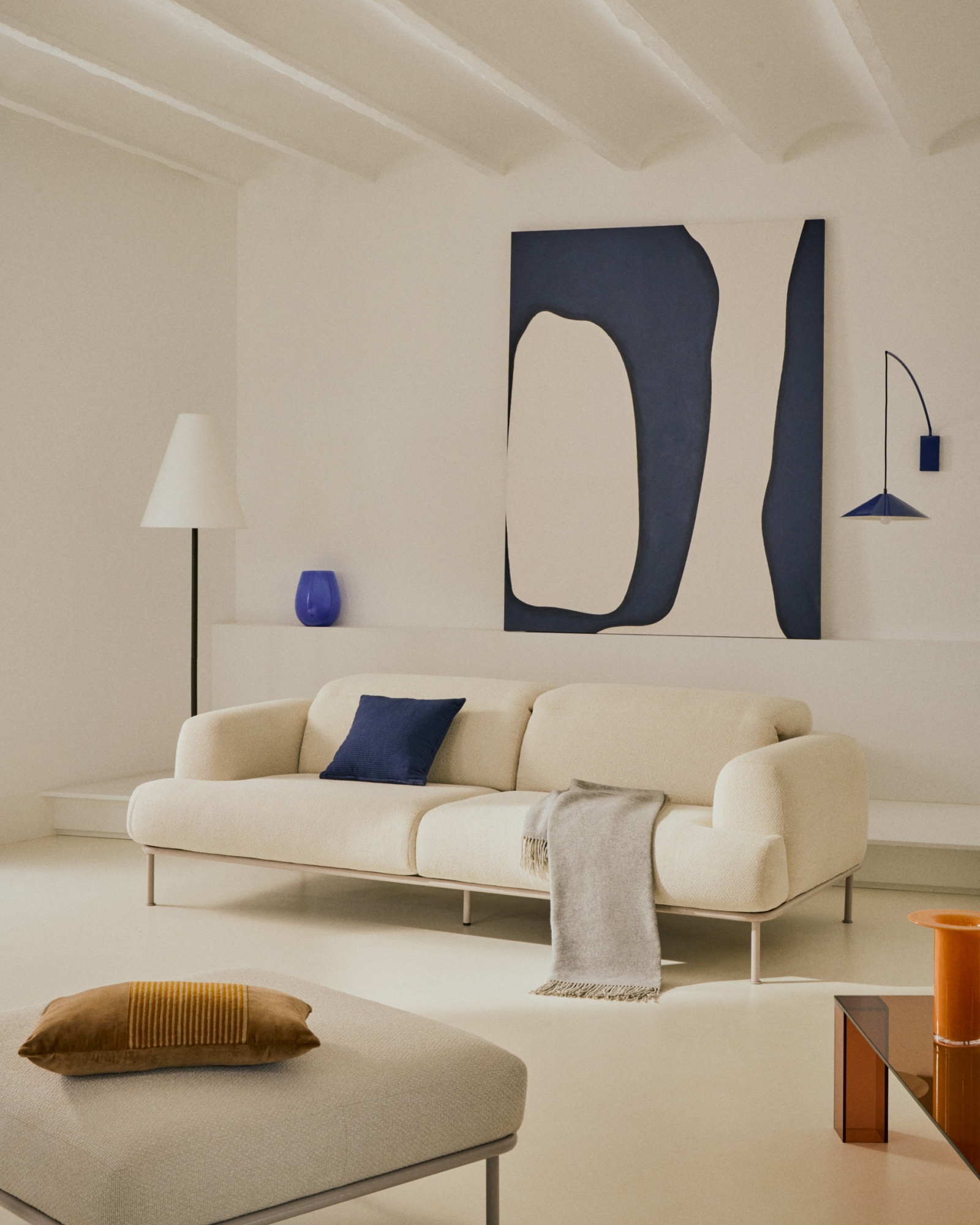 Журнальный столик Adularia из стекла коричневого цвета 85 x 85 La Forma (ex Julia Grup)