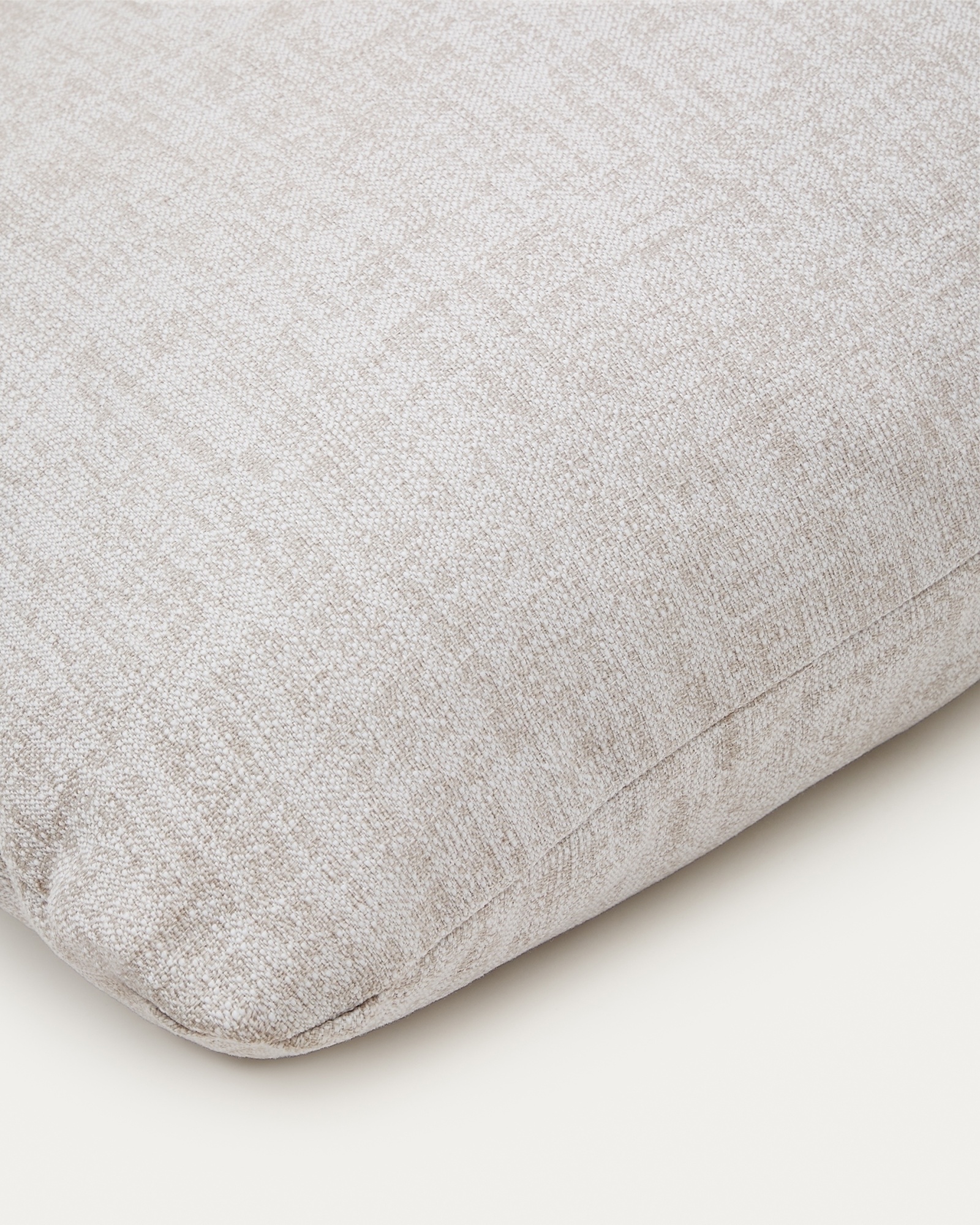 Подушка Sorells бежевого цвета 60 x 60 см La Forma (ex Julia Grup)