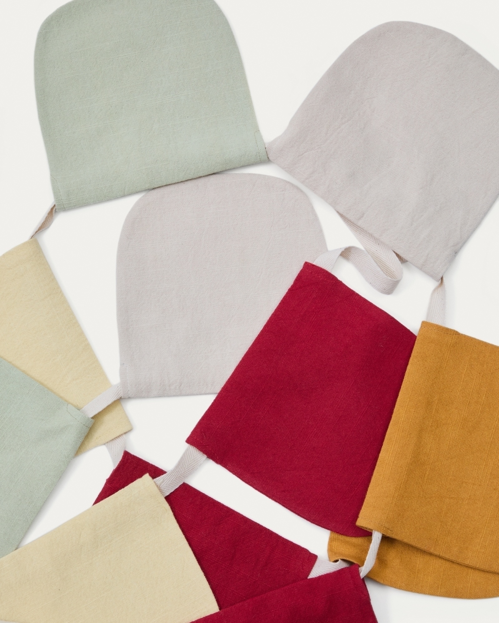 Гирлянда из разноцветных флажков Betia 100% хлопок 250 см La Forma (ex Julia Grup)