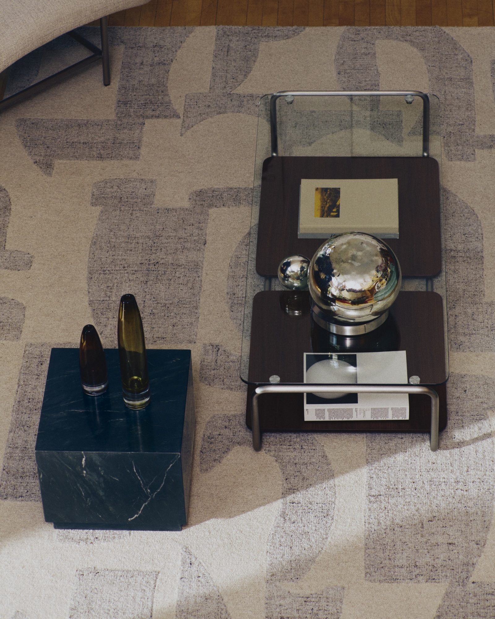 Ваза Toli из зеленого стекла 40 см La Forma (ex Julia Grup)