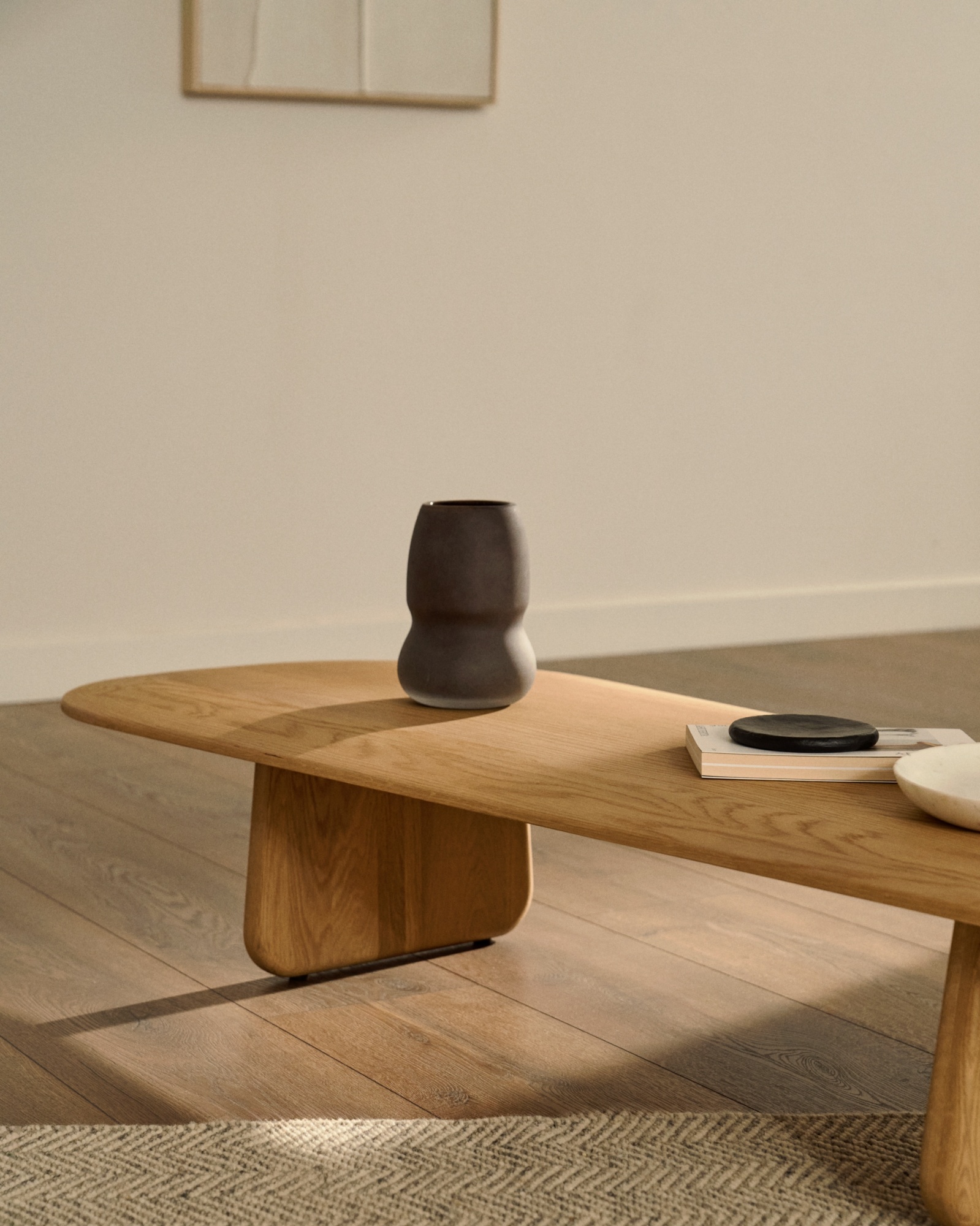 Журнальный столик Pirita из массива дуба в натуральной отделке, 146 La Forma (ex Julia Grup)