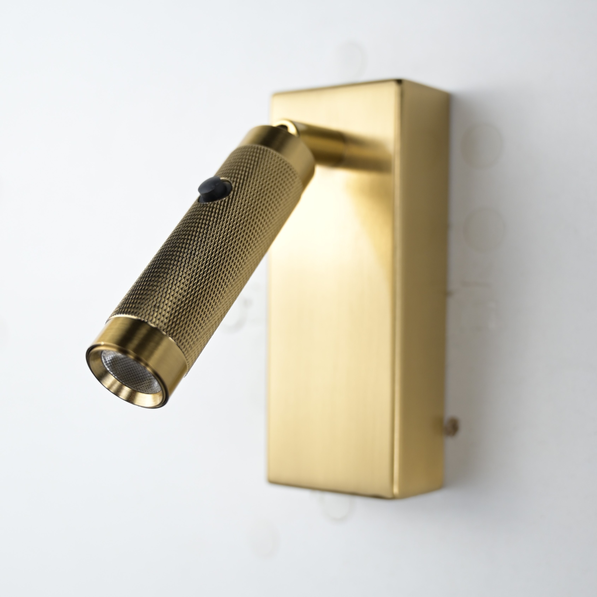 Бра Chelsom Wall Led Knurl Brass By Imperiumloft