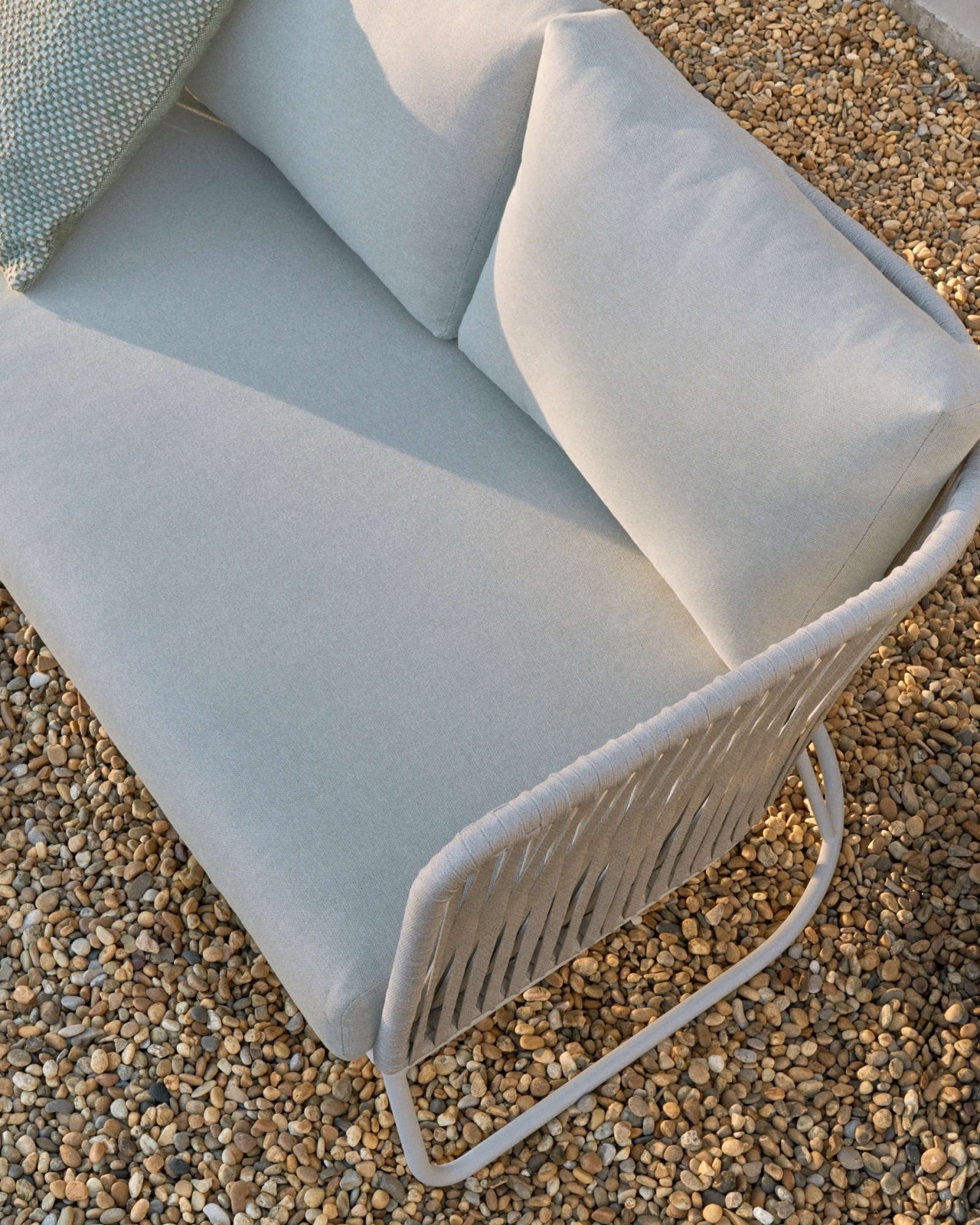 Уличный 3-местный диван Saconca из шнура и серой оцинкованной стали 189 см La Forma (ex Julia Grup)