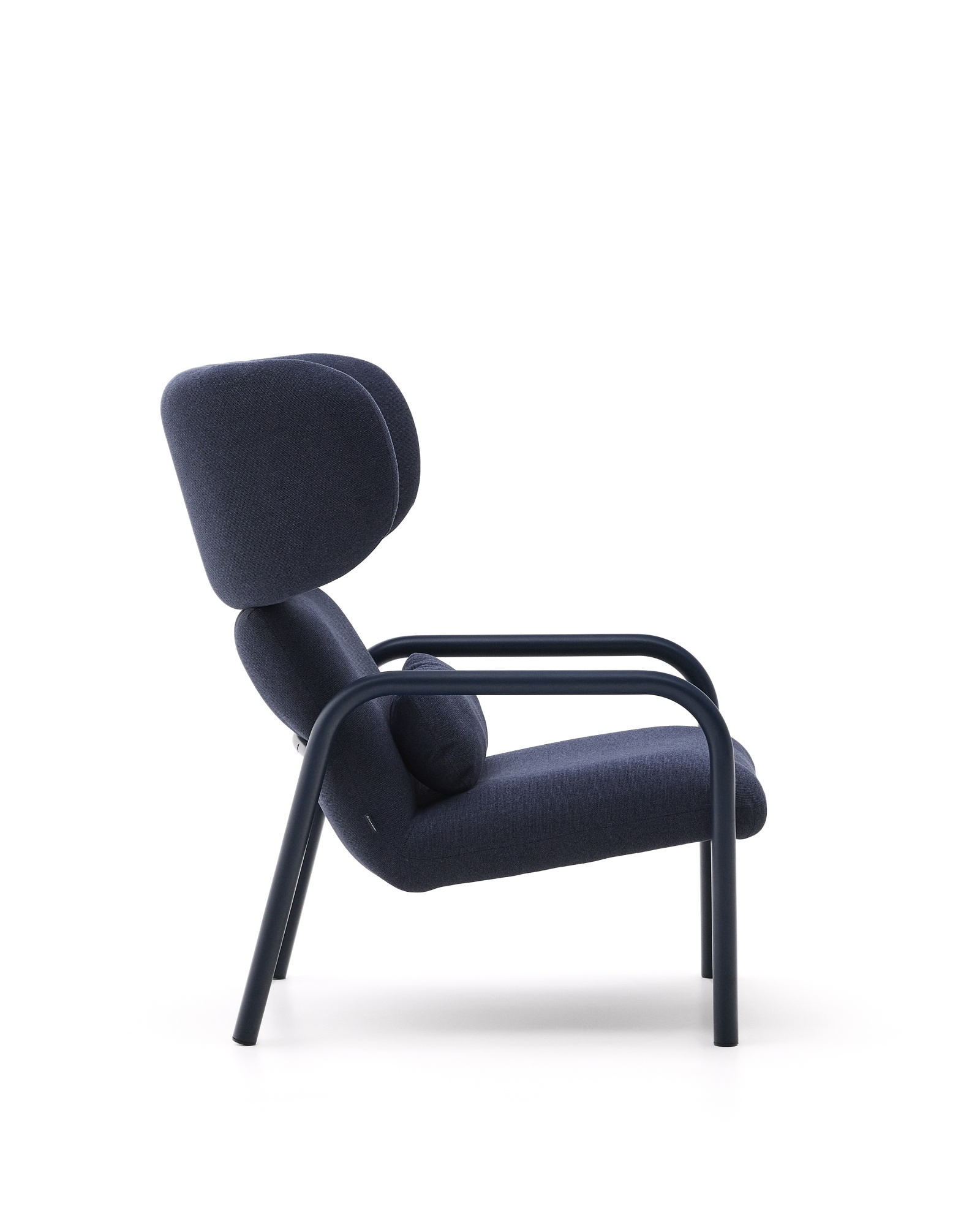 Кресло Inari синее из стали и полиэстра La Forma (ex Julia Grup)