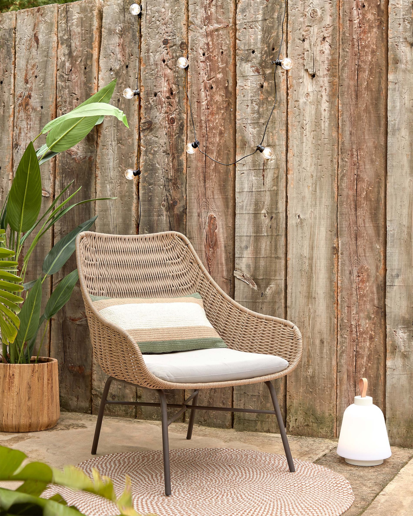 Веревочное кресло Abeli бежевого цвета La Forma (ex Julia Grup)