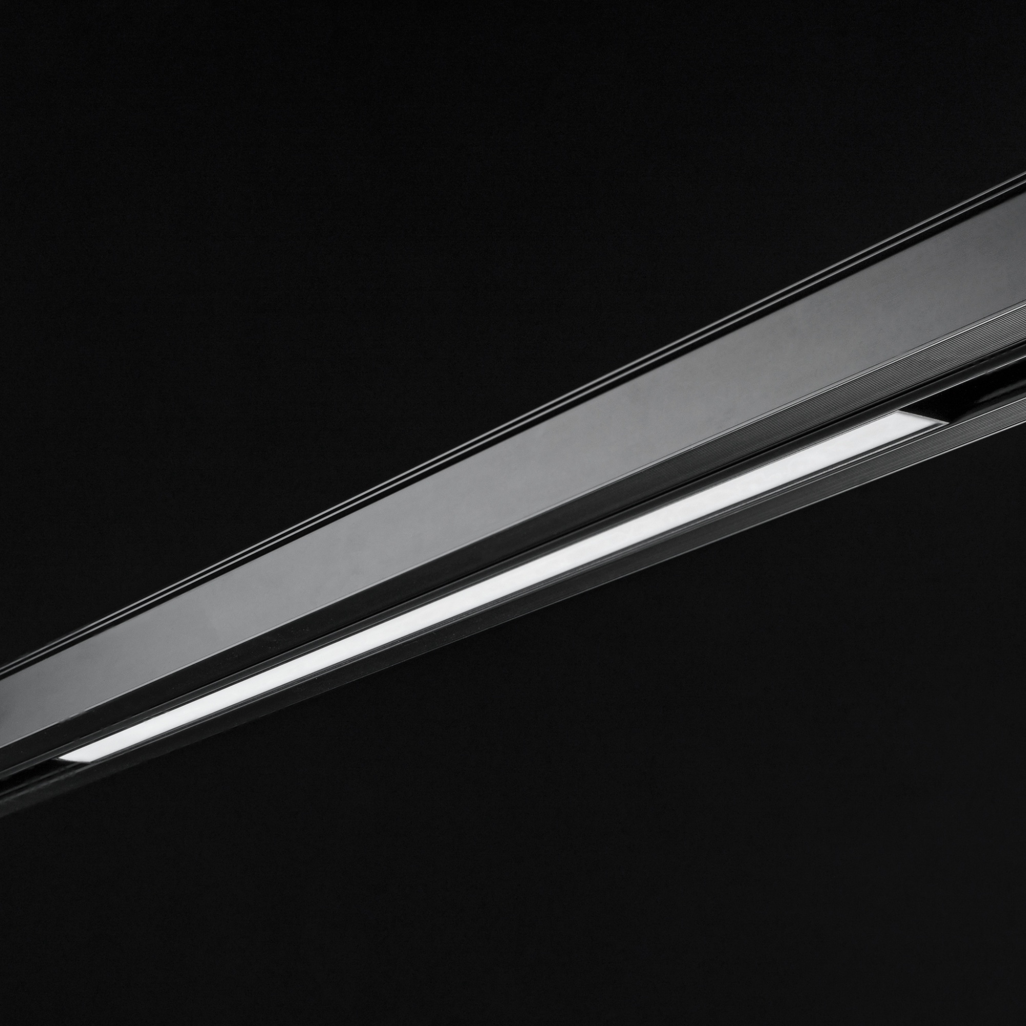 Трековый светильник линейный Lumker SY-LINK-600-BL-12-NW