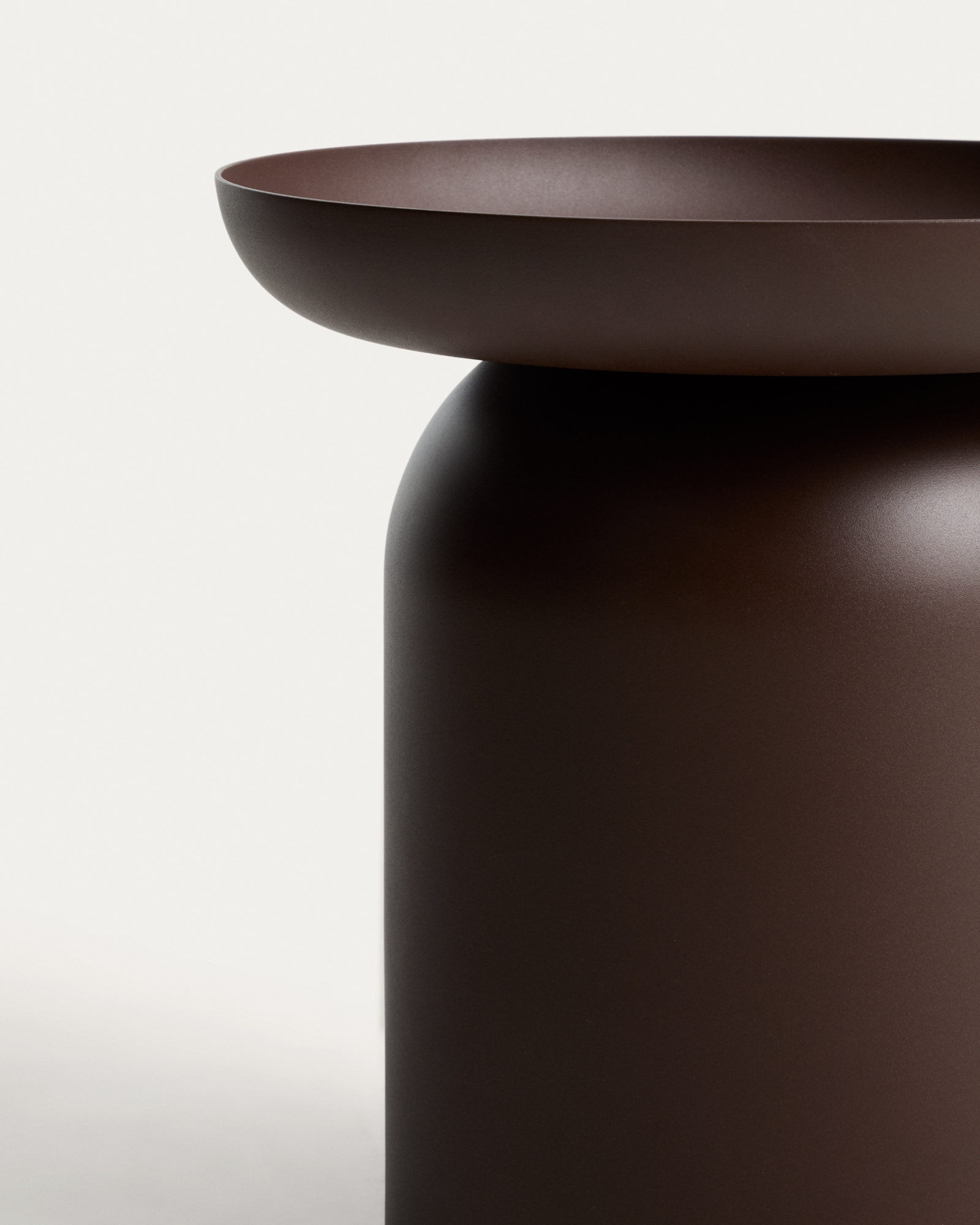 Уличный столик Arcola из темно-коричневого алюминия, диаметр 45 см La Forma 482177