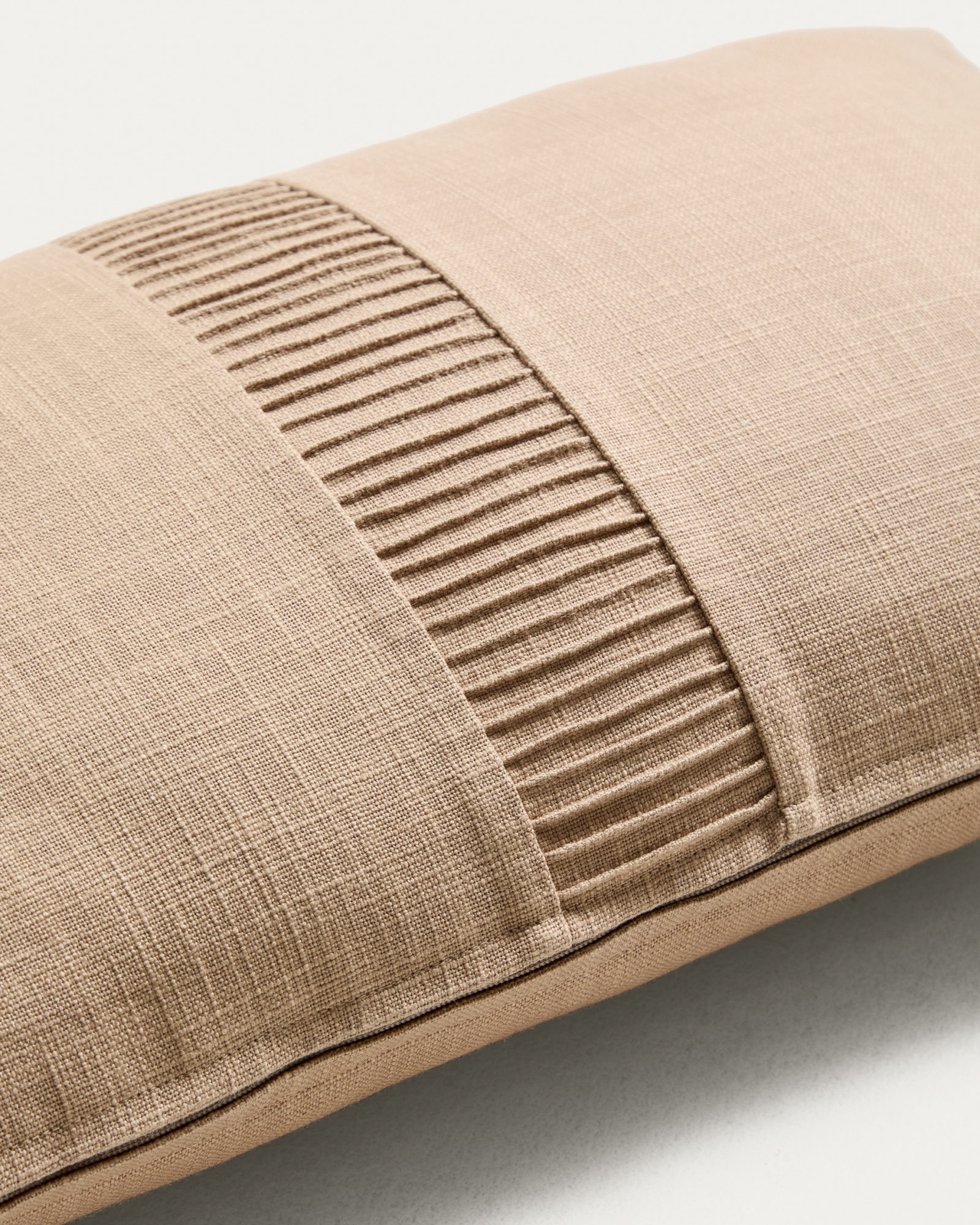 Чехол для подушки Luadia из хлопка цвета таупе с плиссировкой, 30 x 50 см La Forma 481257