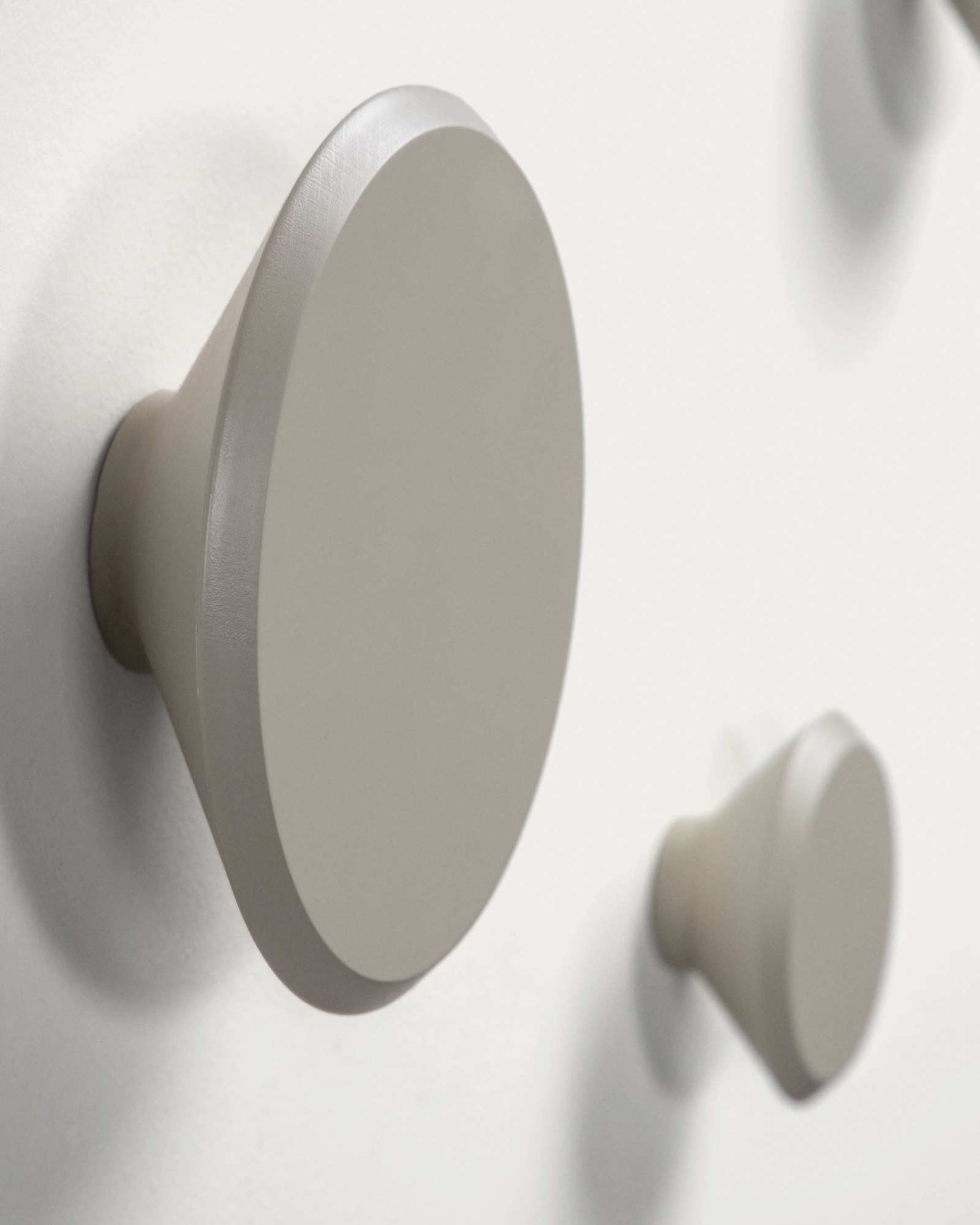 Набор вешалок Nadua бежевый La Forma (ex Julia Grup)