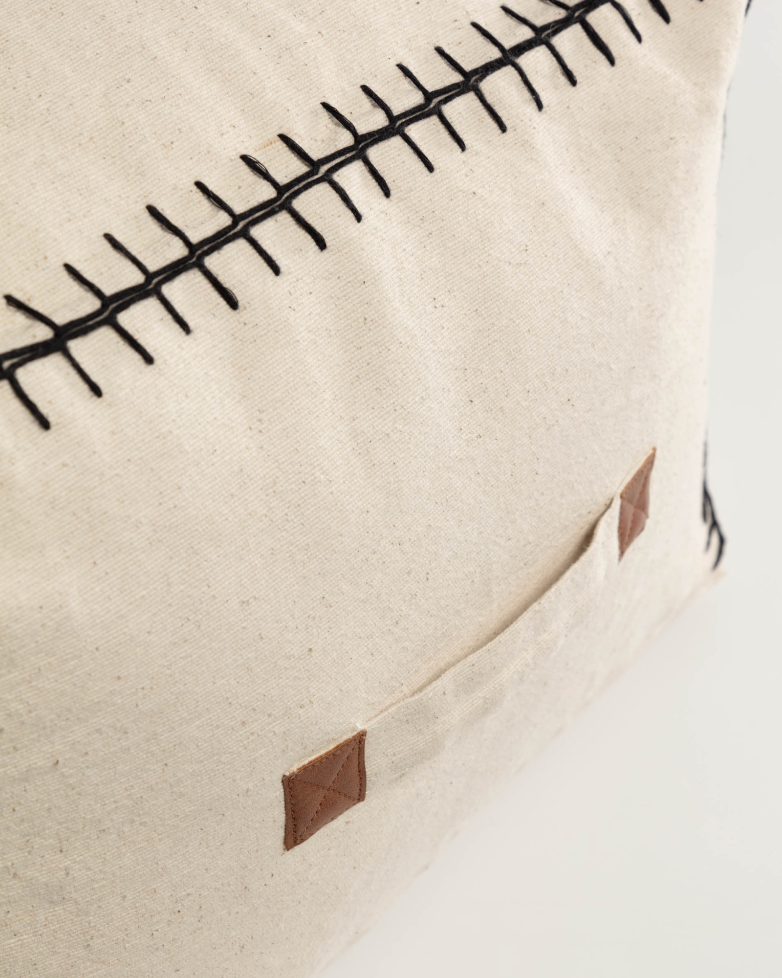 Пуф Anahi 45 x 30 cm La Forma (ex Julia Grup)