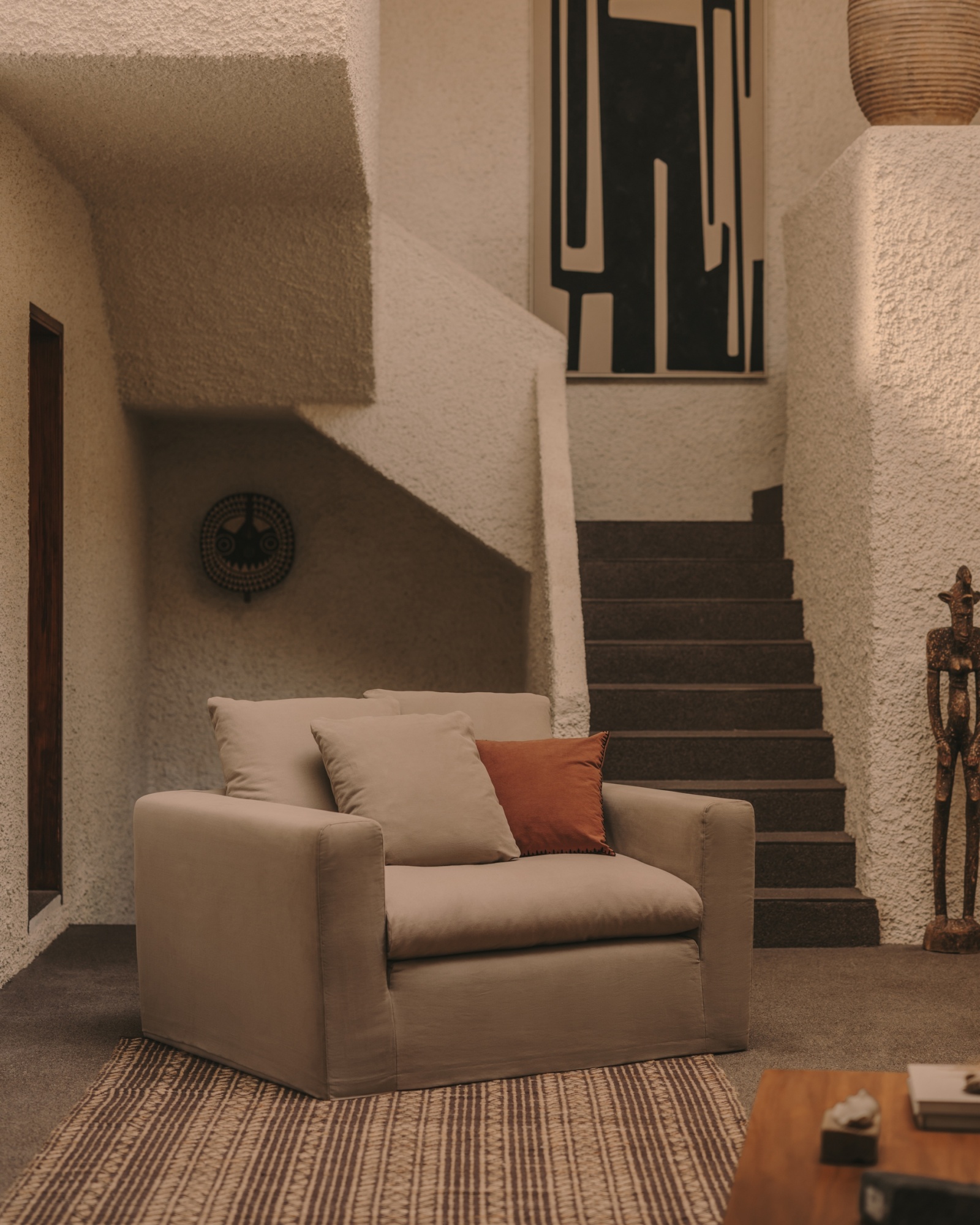 Кресло Nora со съемным чехлом серо-антрацитовое из льна и хлопка La Forma (ex Julia Grup)