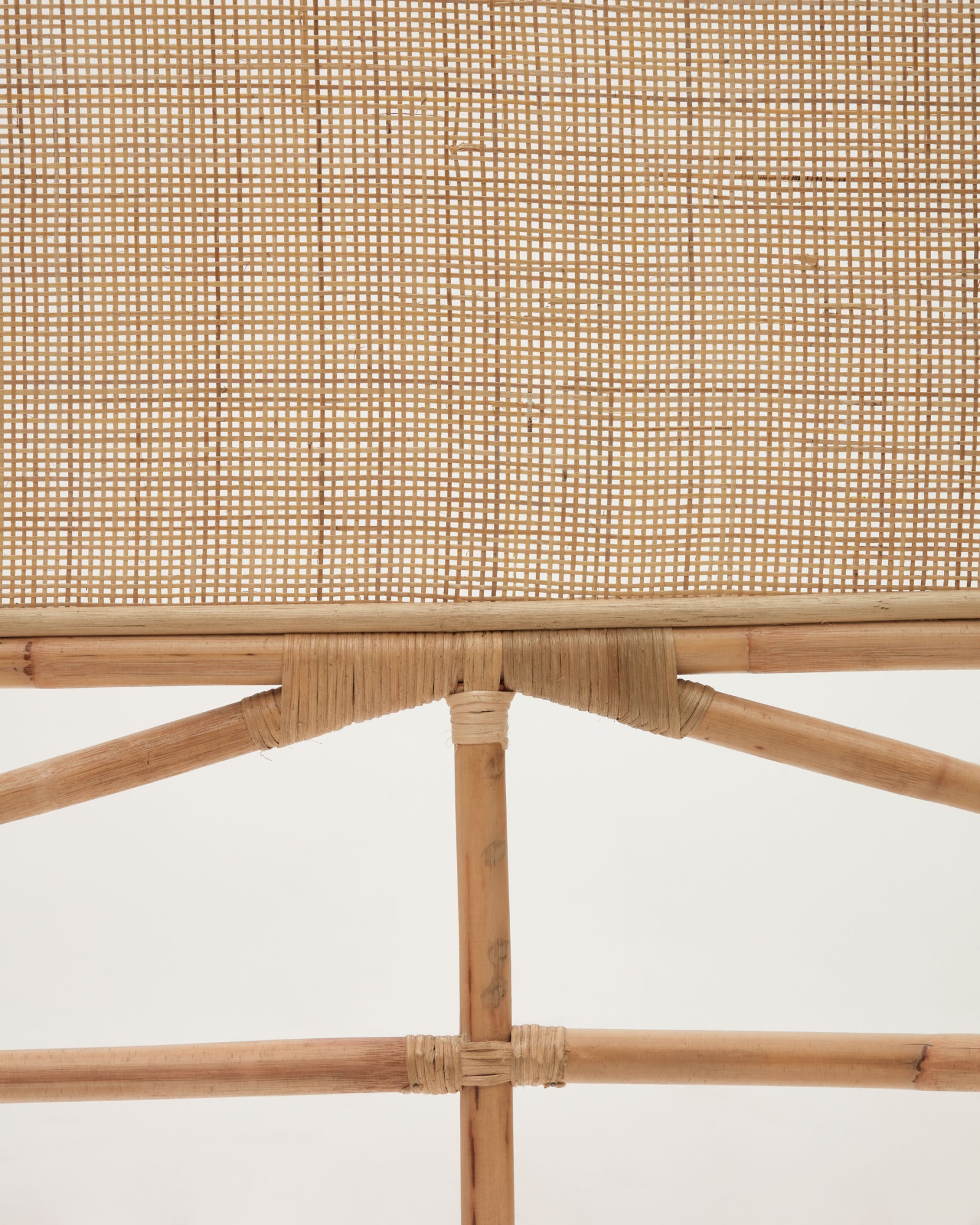 Quiterie круглое изголовье из ротанга с натуральной отделкой 150/160 см La Forma (ex Julia Grup)