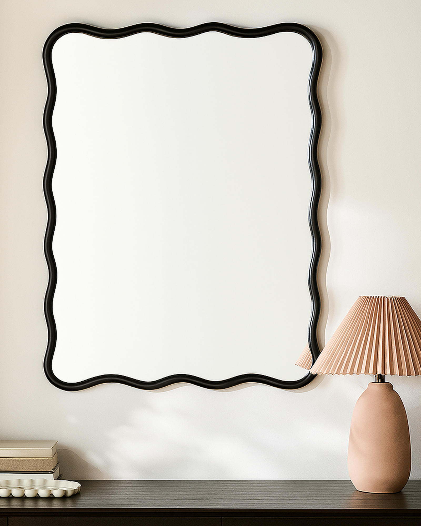 Зеркало в чёрной раме Стаггер Louvre Home DWM030426GSTV black