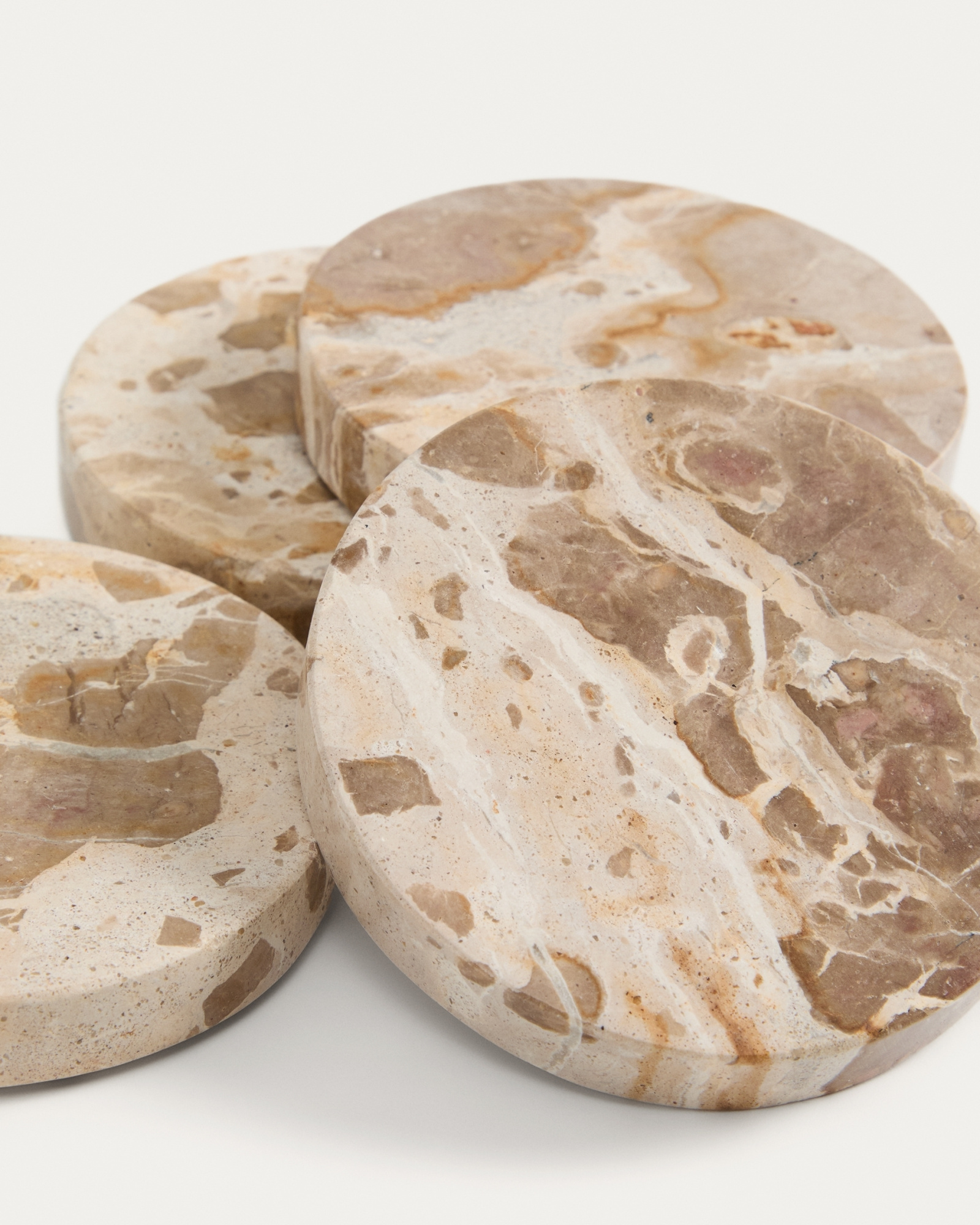 Набор из 4 круглых подставок Malder из бежевого мрамора La Forma 451189