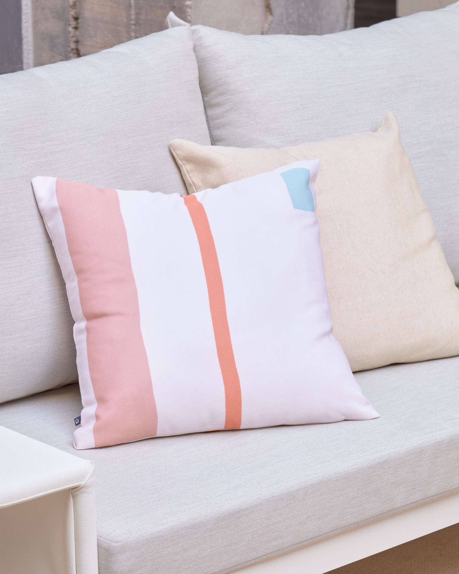 Искусственное растение Sansevieria с белым горшком 55 см La Forma (ex Julia Grup)