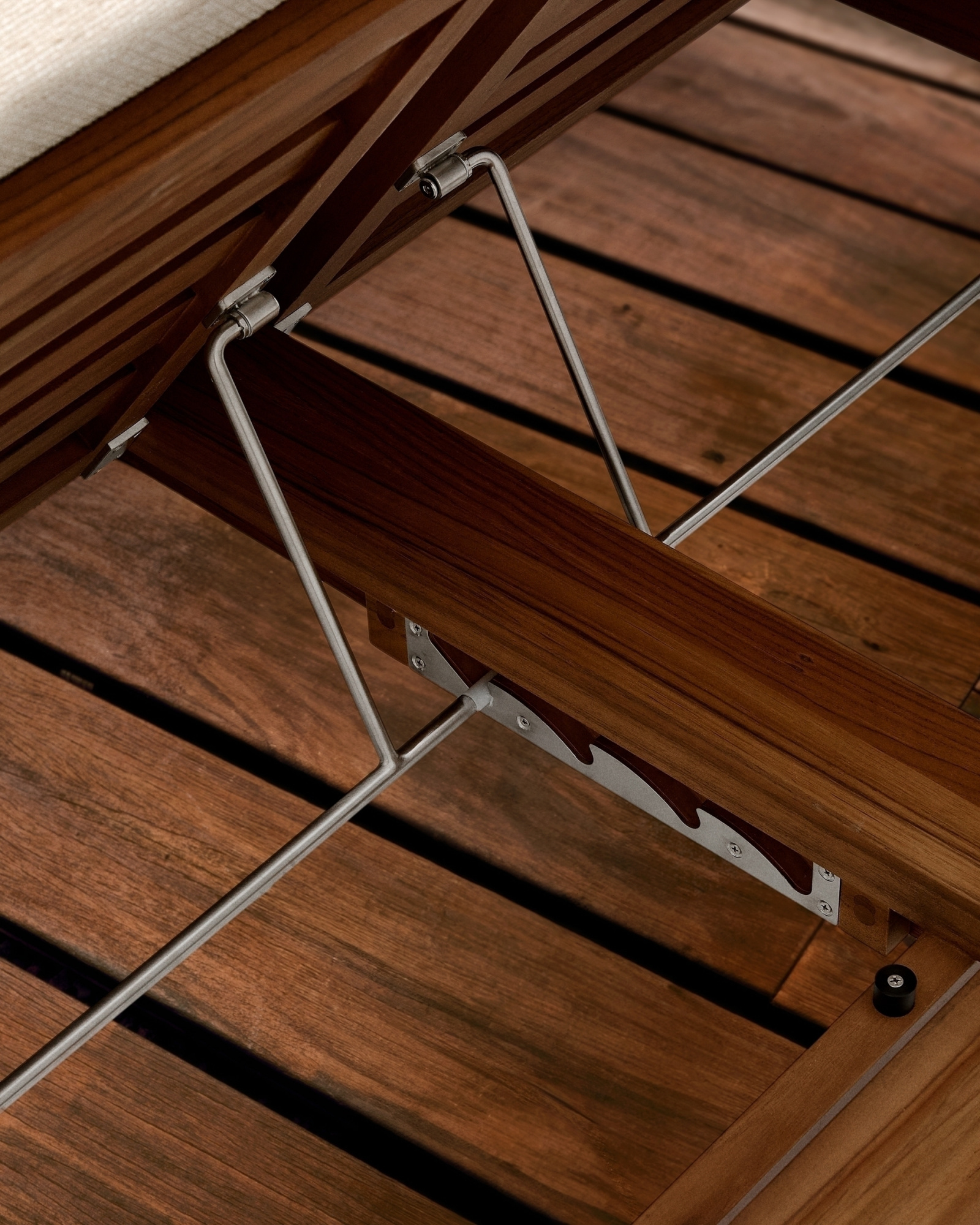 Шезлонг двойной Turqueta из дерева La Forma 262113