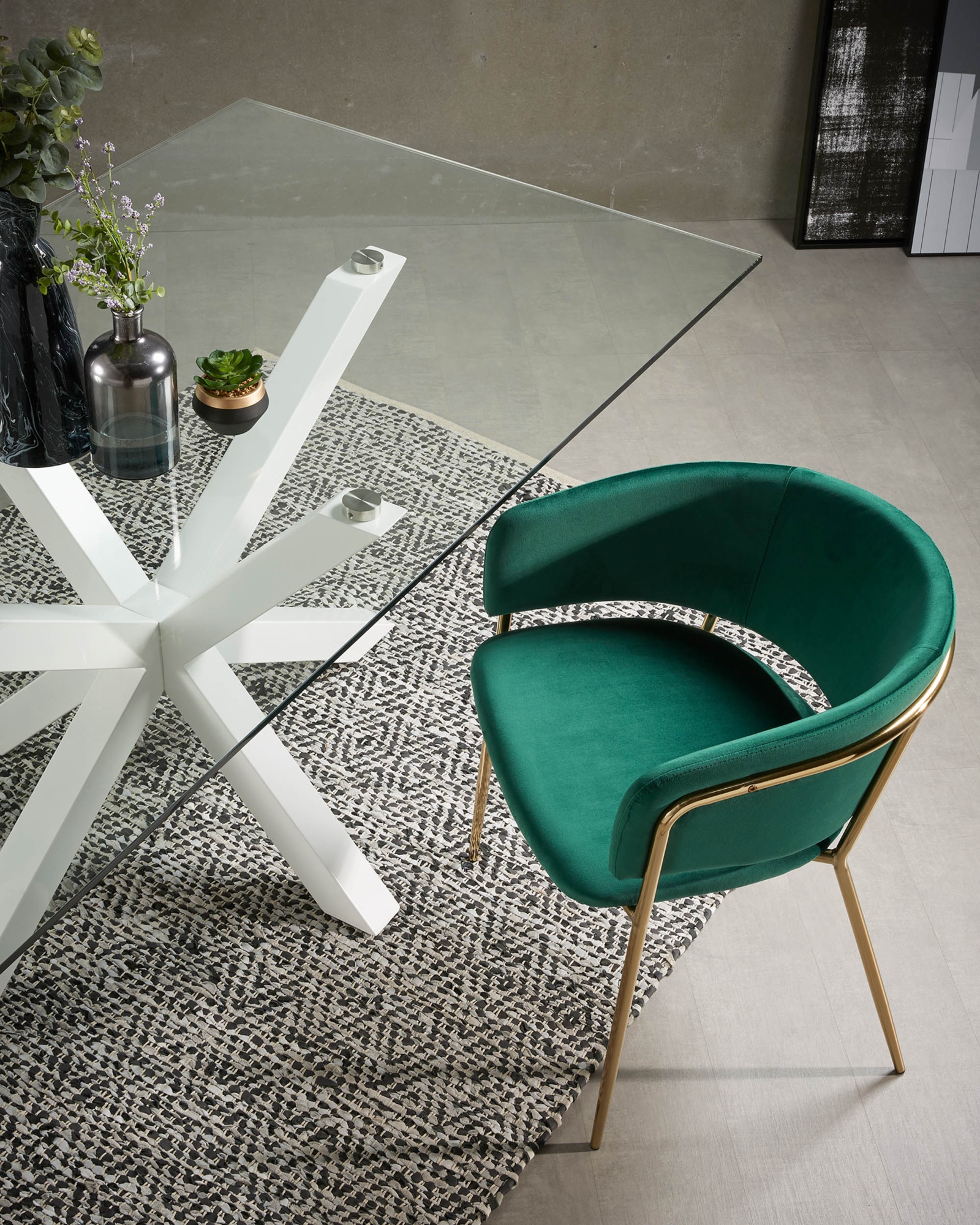 Стеклянный стол Arya с белыми стальными ножками 200x100 La Forma (ex Julia Grup)