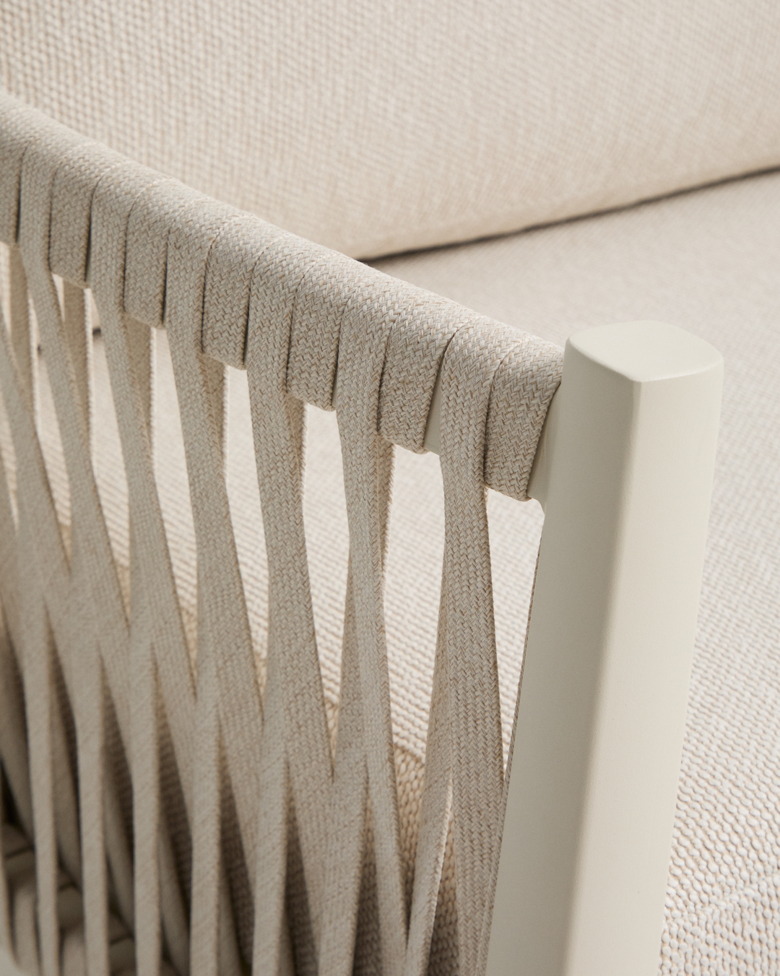 Комплект садовой мебели Aleria из бежевого алюминия и веревки La Forma 482574