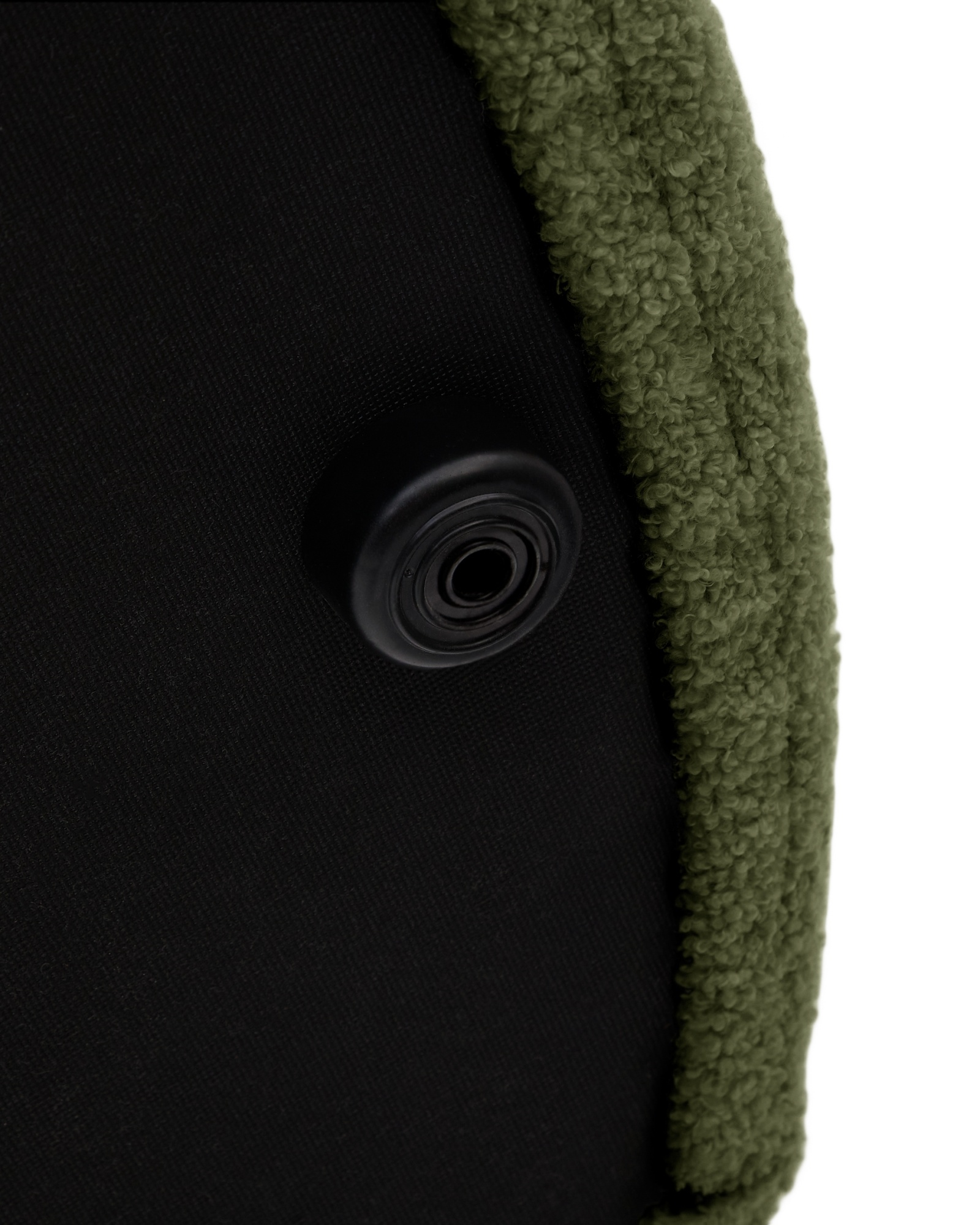 Пуф Kaeli со съемным чехлом из зеленого букле Ø 60 см La Forma (ex Julia Grup)