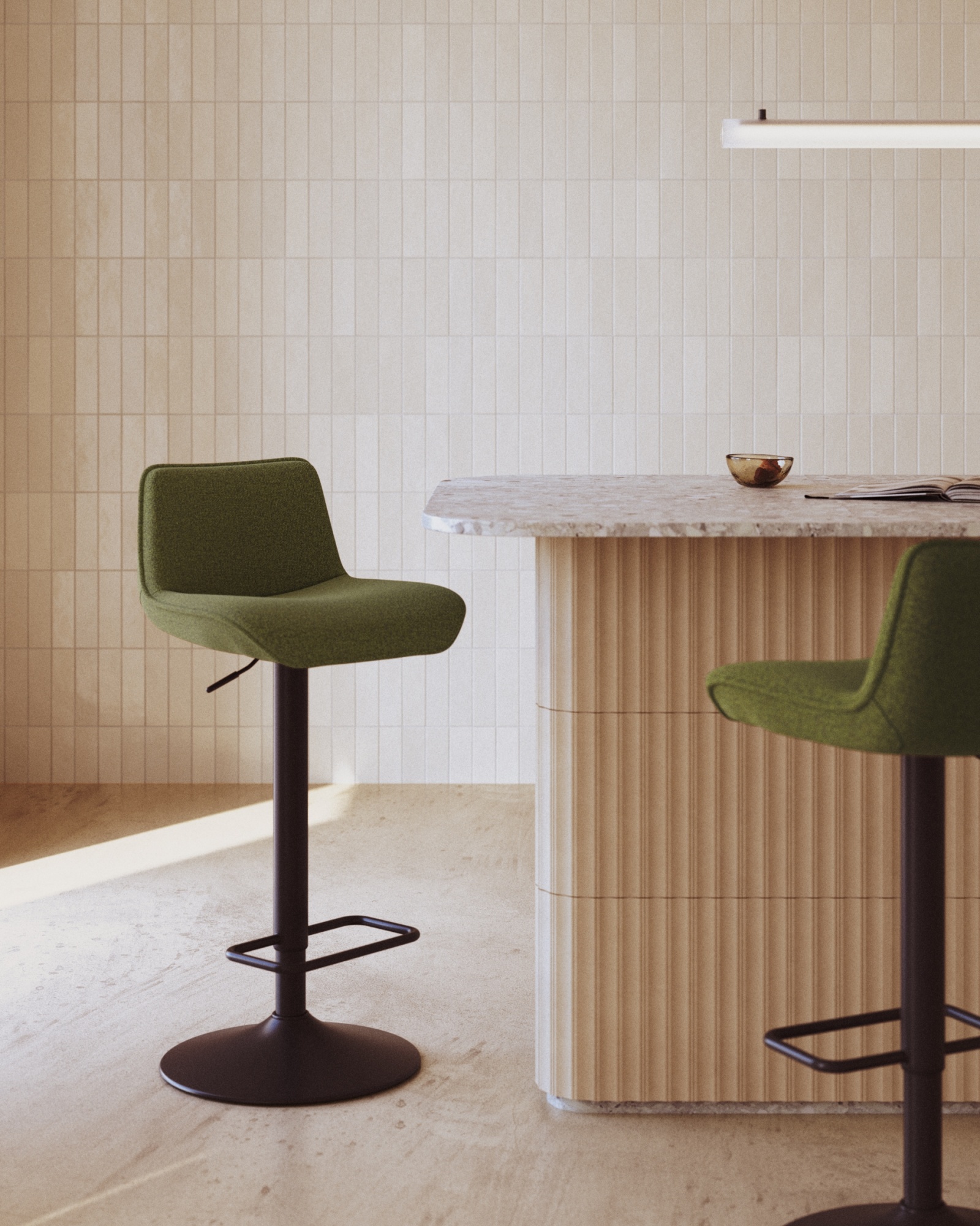 Барный стул Zenda из синели темно-зеленого цвета и черной матовой стали, высота 81–102 см. La Forma (ex Julia Grup)