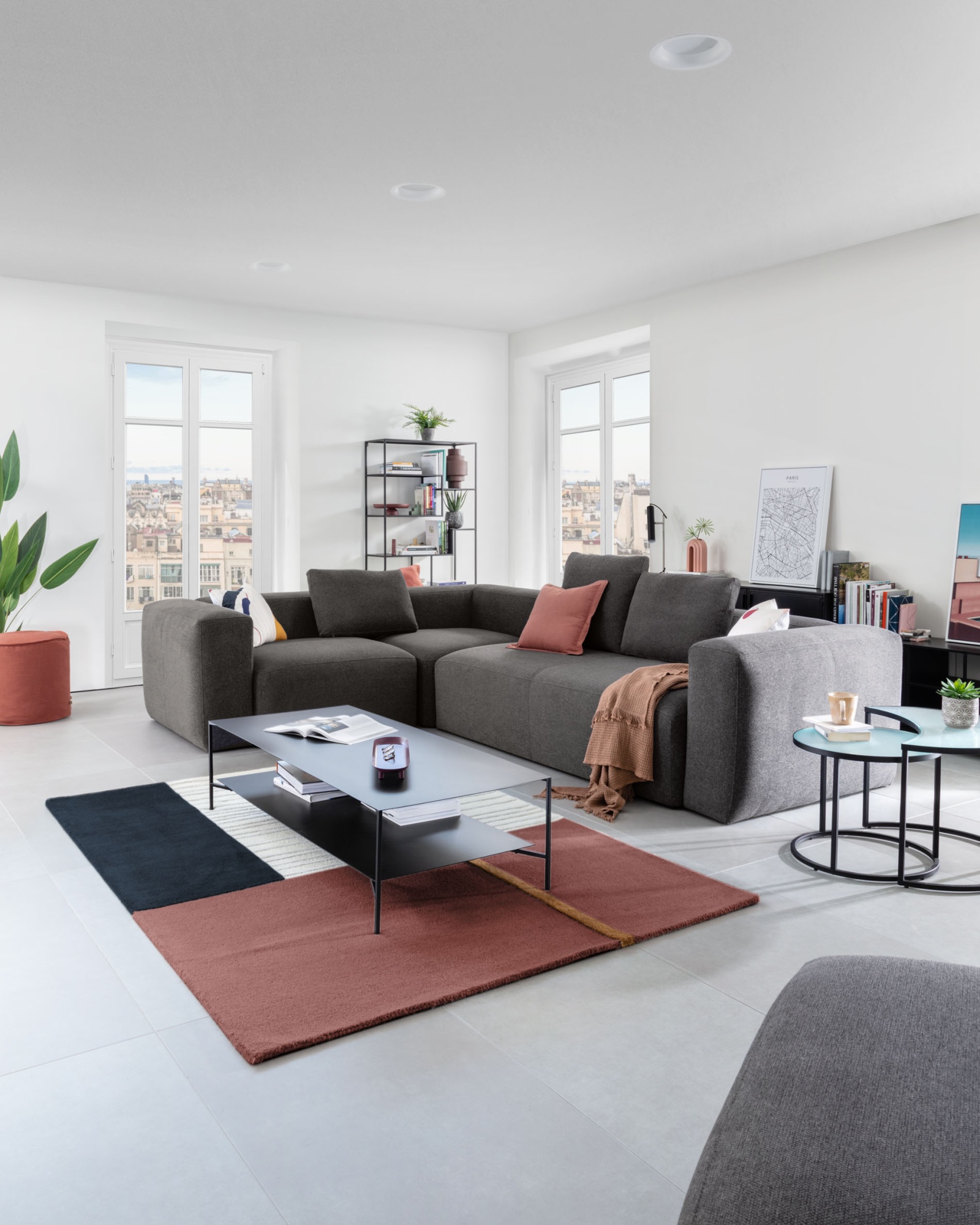 Набор из 2 приставных столиков Bast Ø 65 cm / Ø 47 cm La Forma (ex Julia Grup)