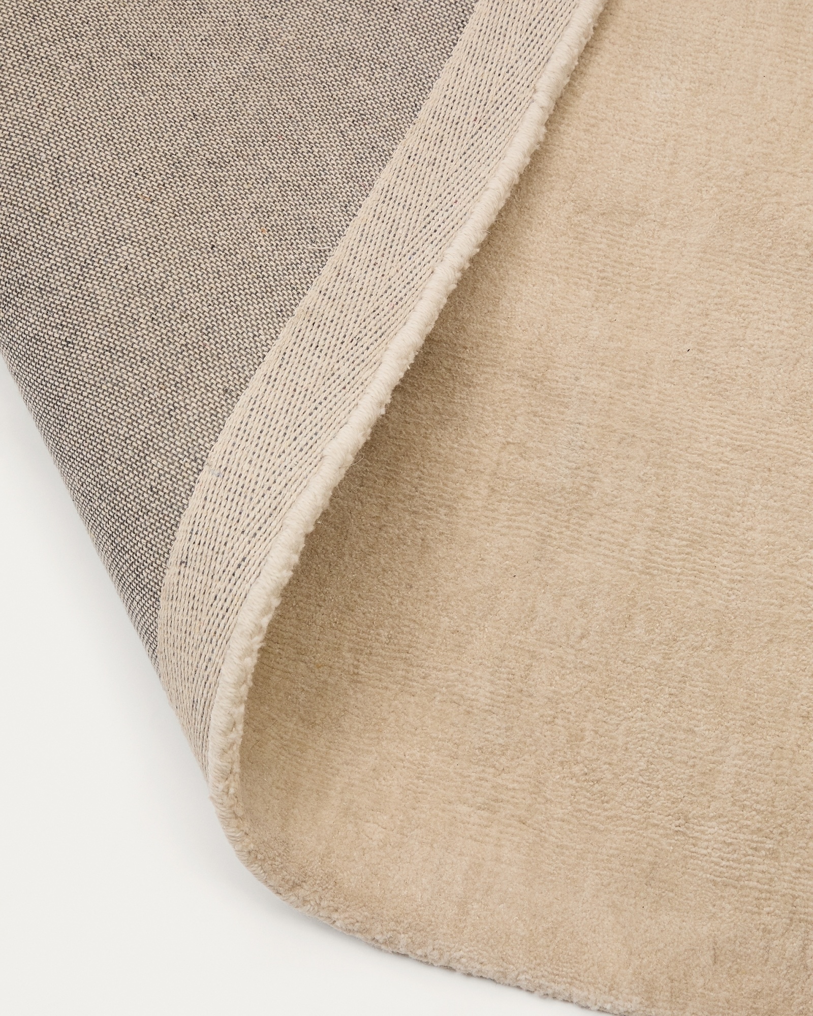 Empuries Ковер белого цвета 160 x 230 см La Forma (ex Julia Grup)