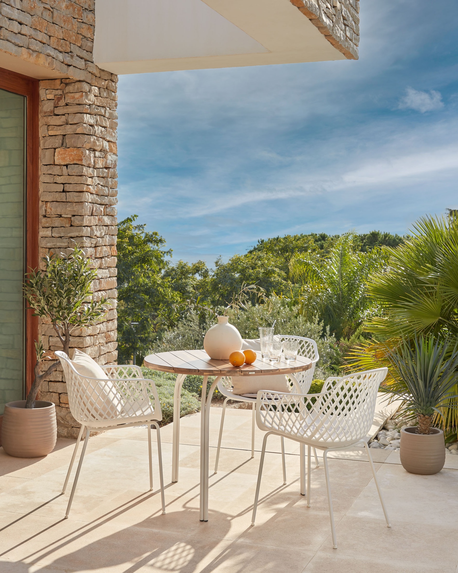 Стул Quinn белый La Forma (ex Julia Grup)