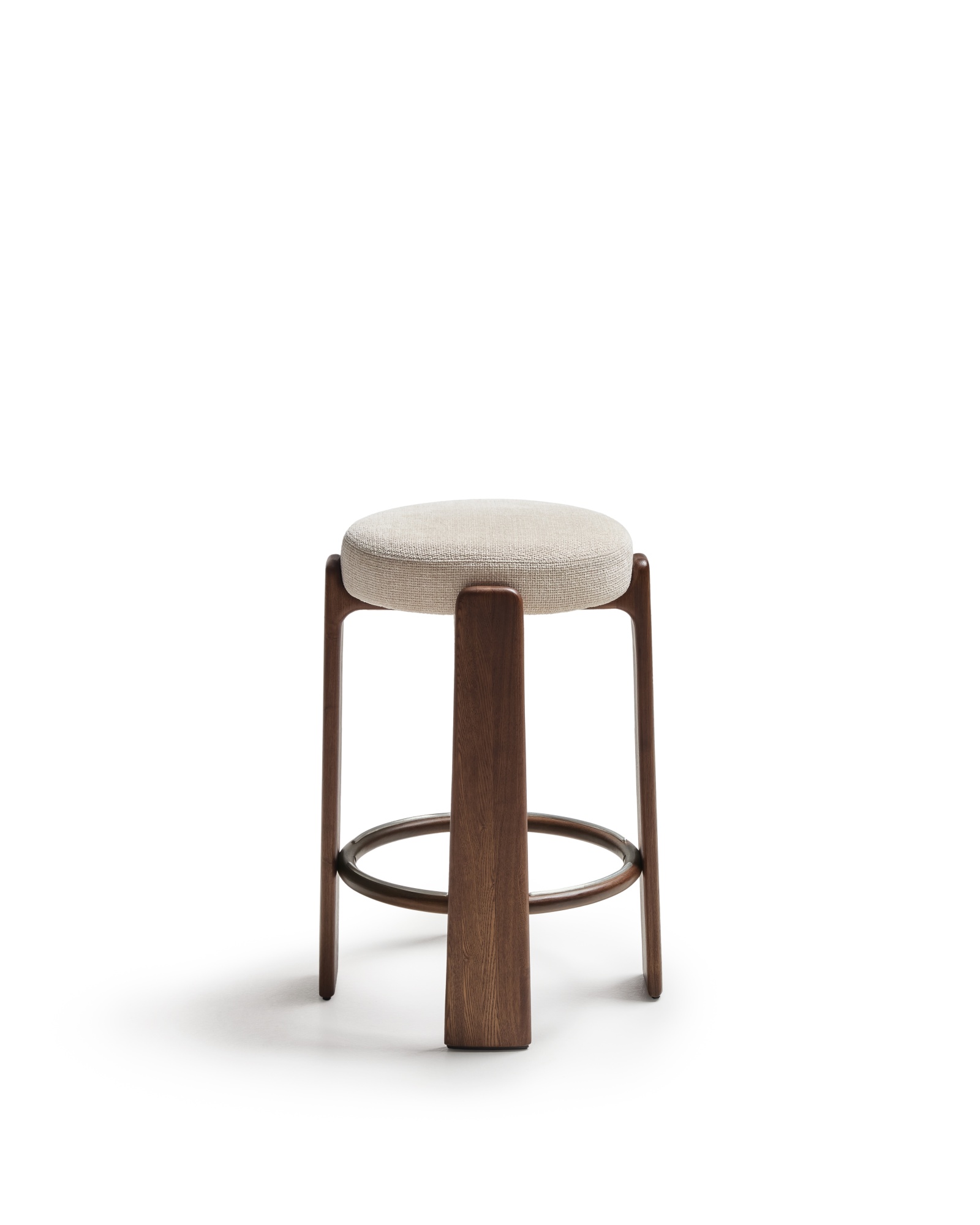 Granite Барный табурет из бежевого шенилла и массива ясеня в отделке орех 75 см La Forma (ex Julia Grup)