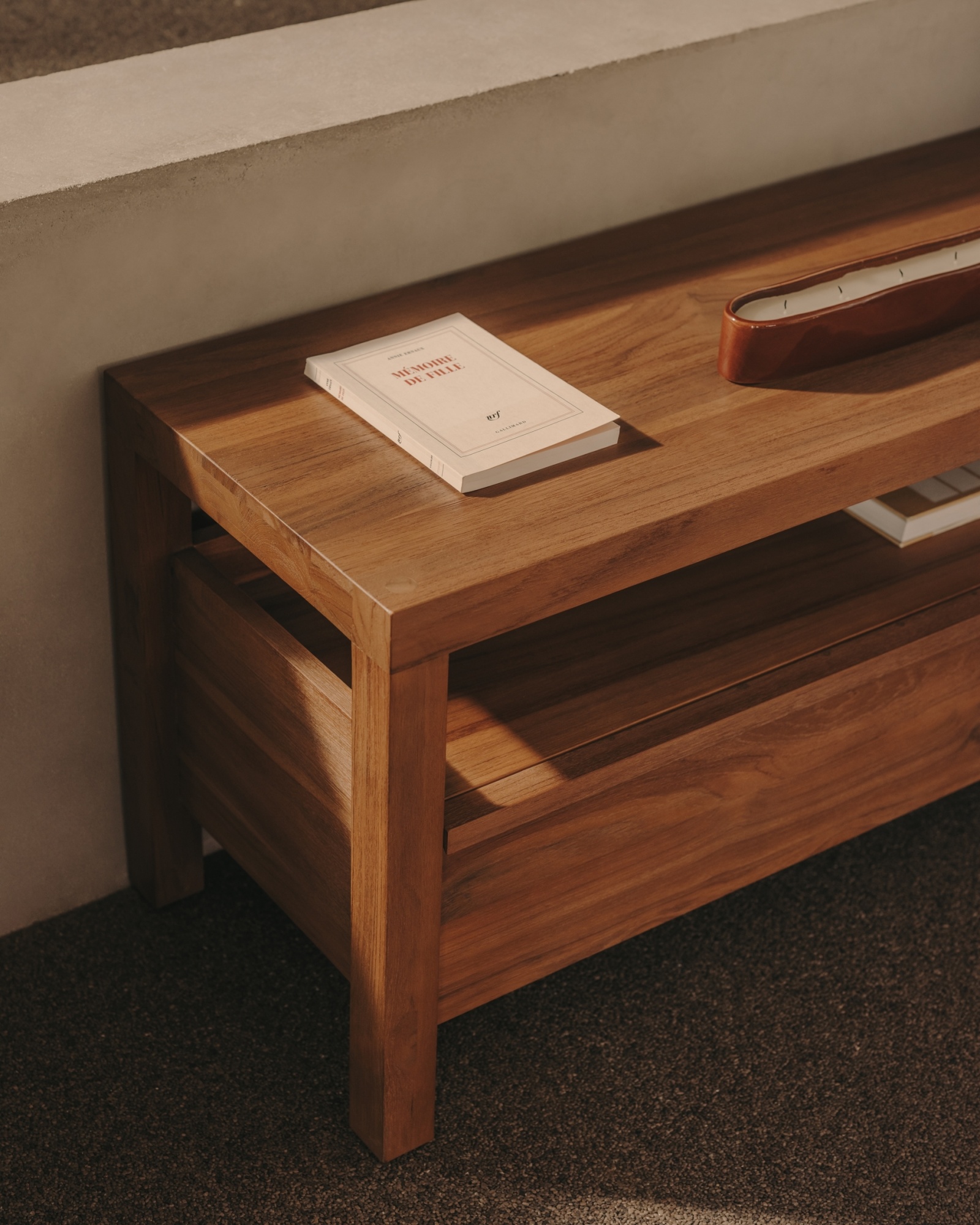 Подставка под телевизор Sashi из массива тикового дерева 200 x 40 см La Forma (ex Julia Grup)