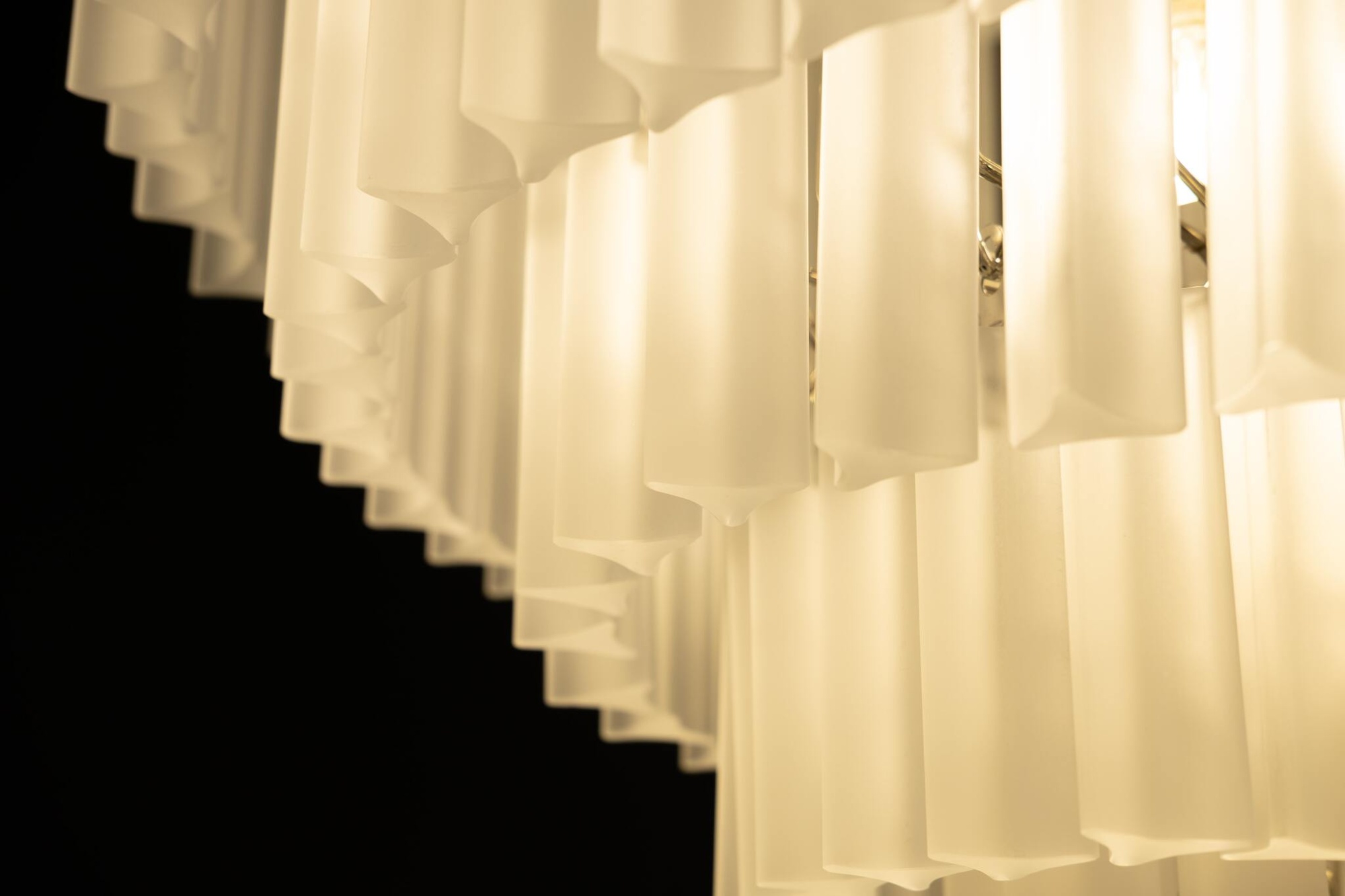 Люстра Milosh tendence 0881СL-9CH