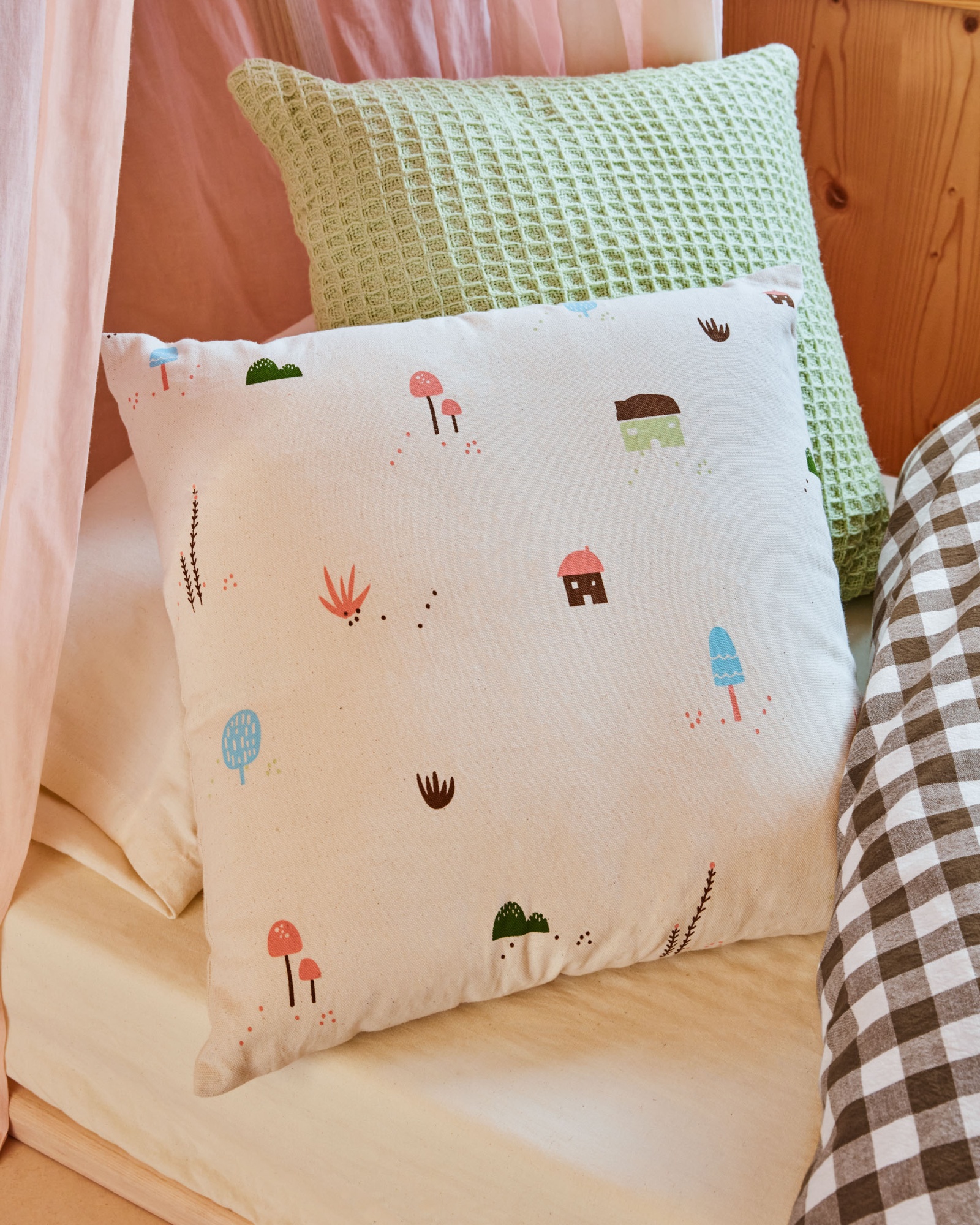 Детская кроватка Maralis из ясеня в виде вигвама 90 x 190 см La Forma (ex Julia Grup)