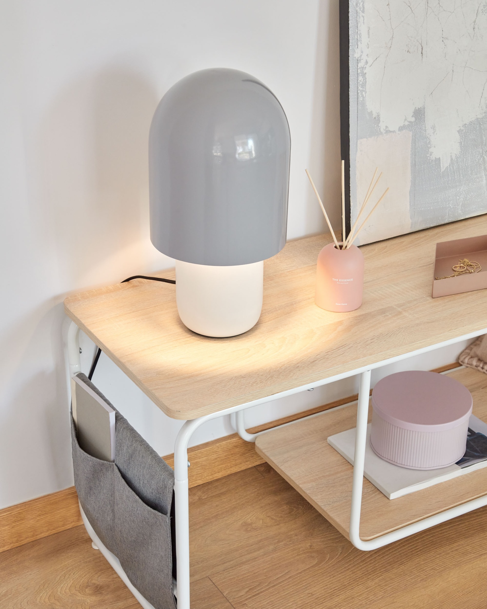 Подставка под телевизор Yamina из меламина и металла с белой отделкой 110 х 46 см La Forma (ex Julia Grup)